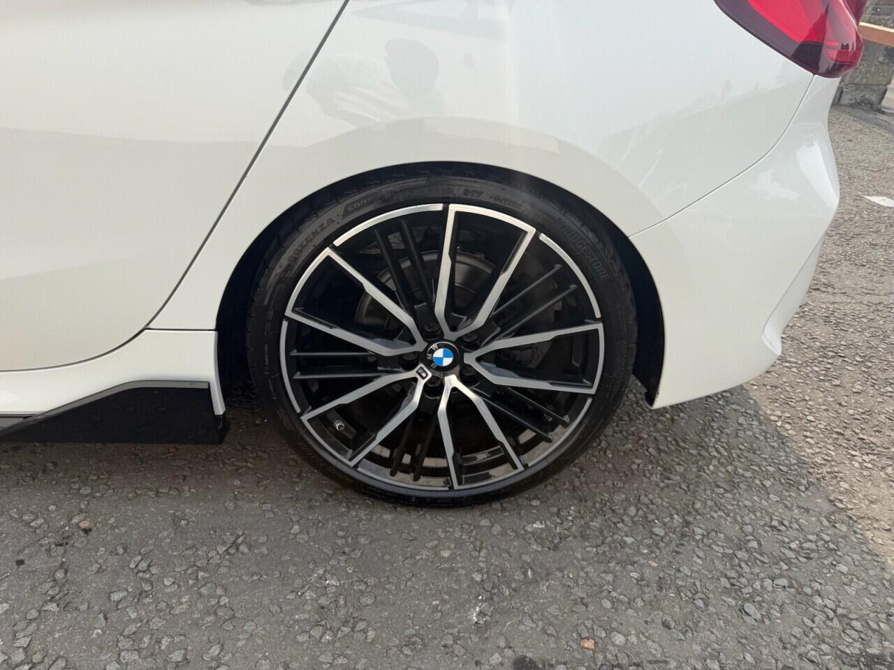 BMW 1 Series view 29