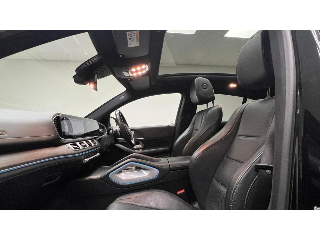 Mercedes-Benz Gle view 32
