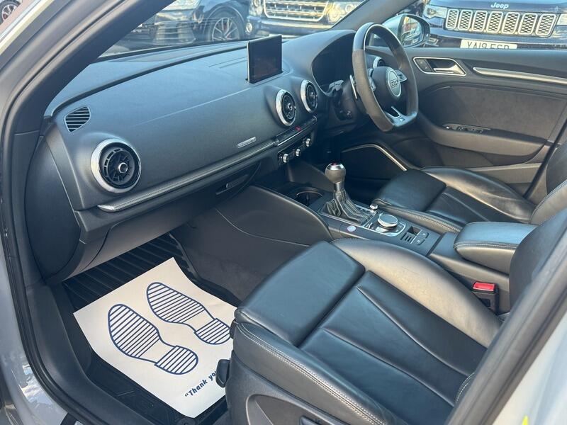 2019 Audi RS3 2.5 TFSI Sportback S Tronic quattro Euro 6 (s/s) 5dr • 54,000 miles image 26