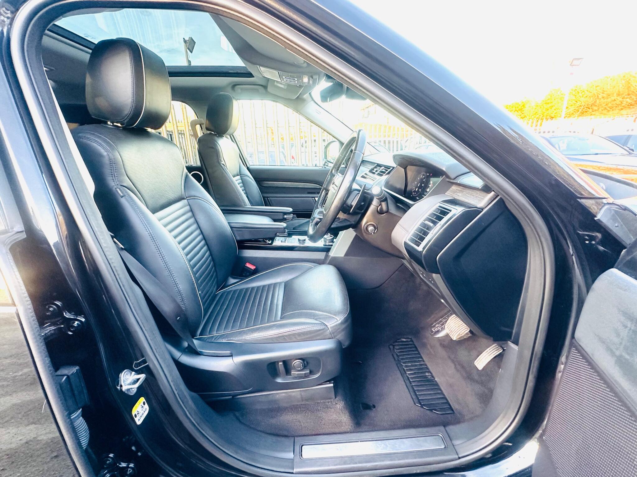 Land Rover Discovery view 19
