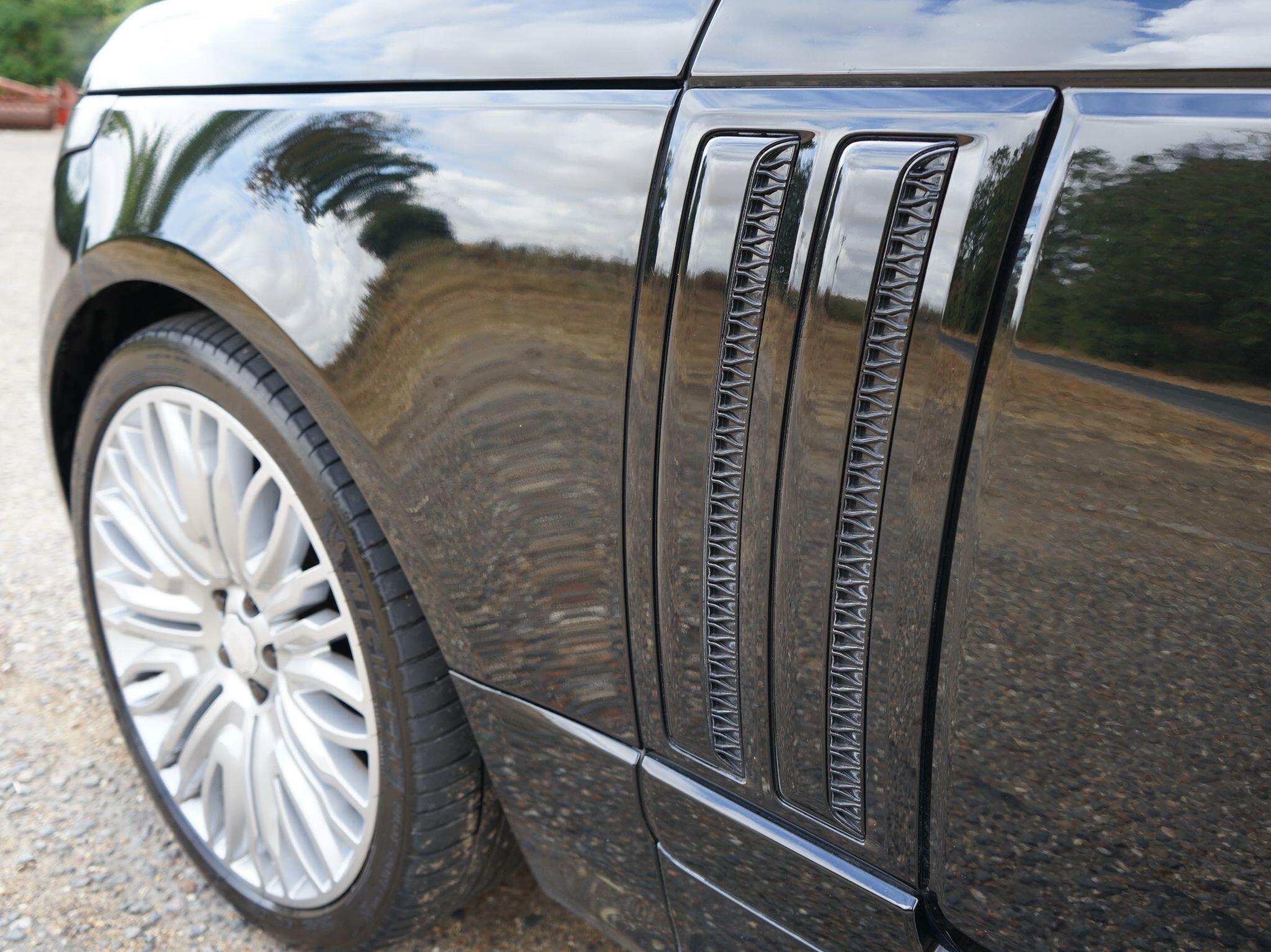 Land Rover Range Rover view 37