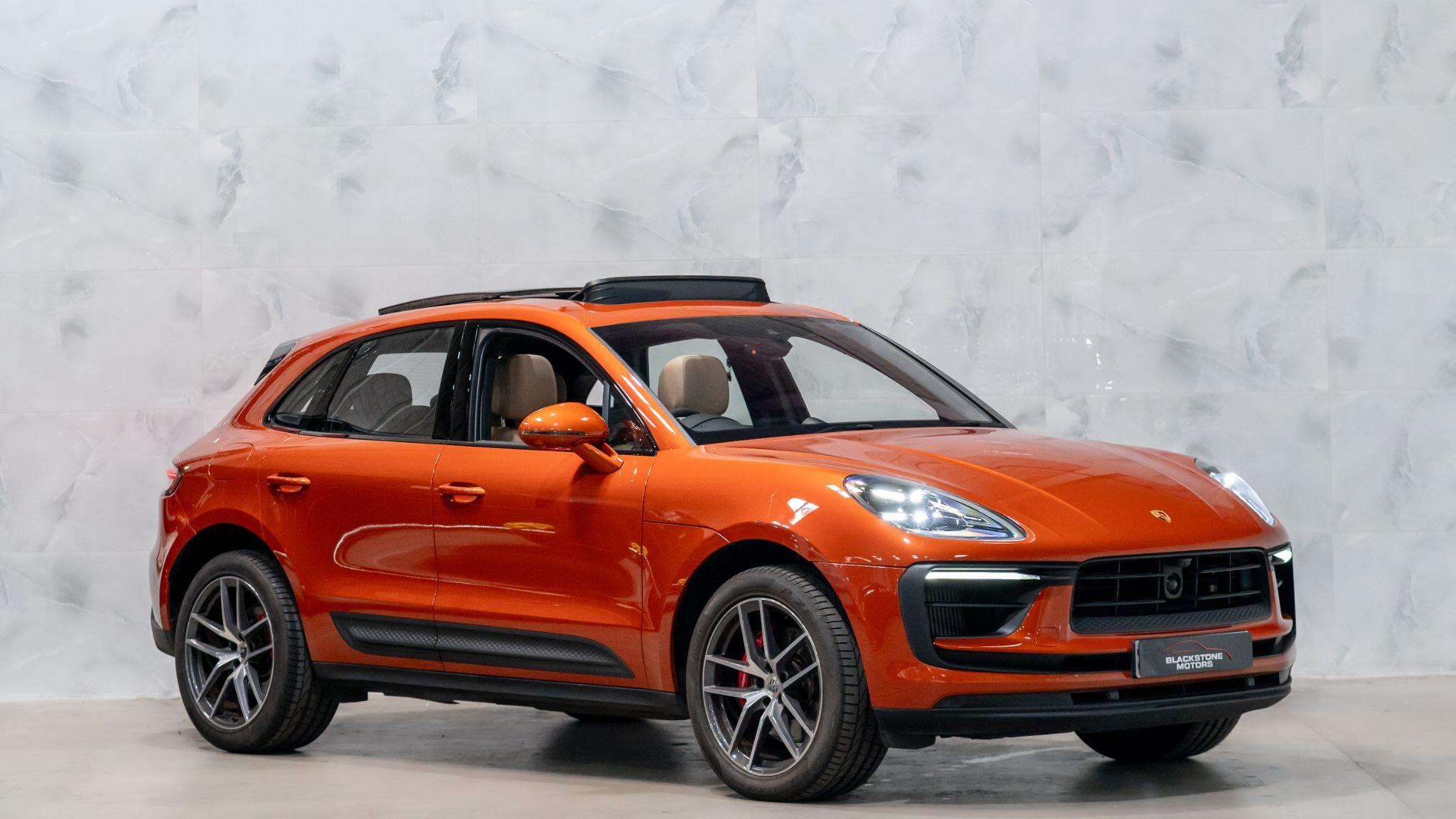 2022 Porsche Macan in Orange for sale