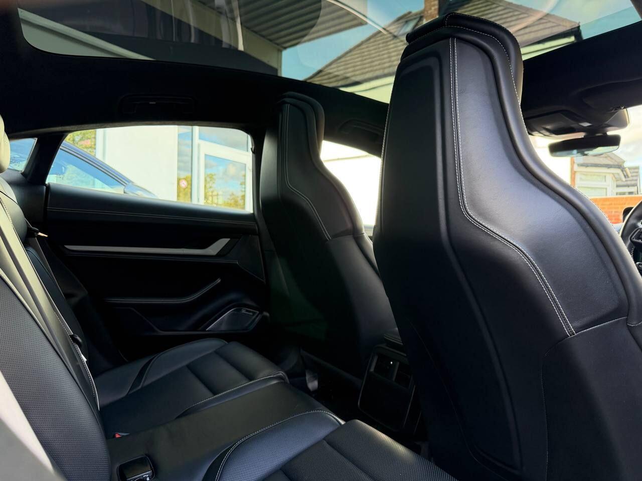 Porsche Taycan view 17
