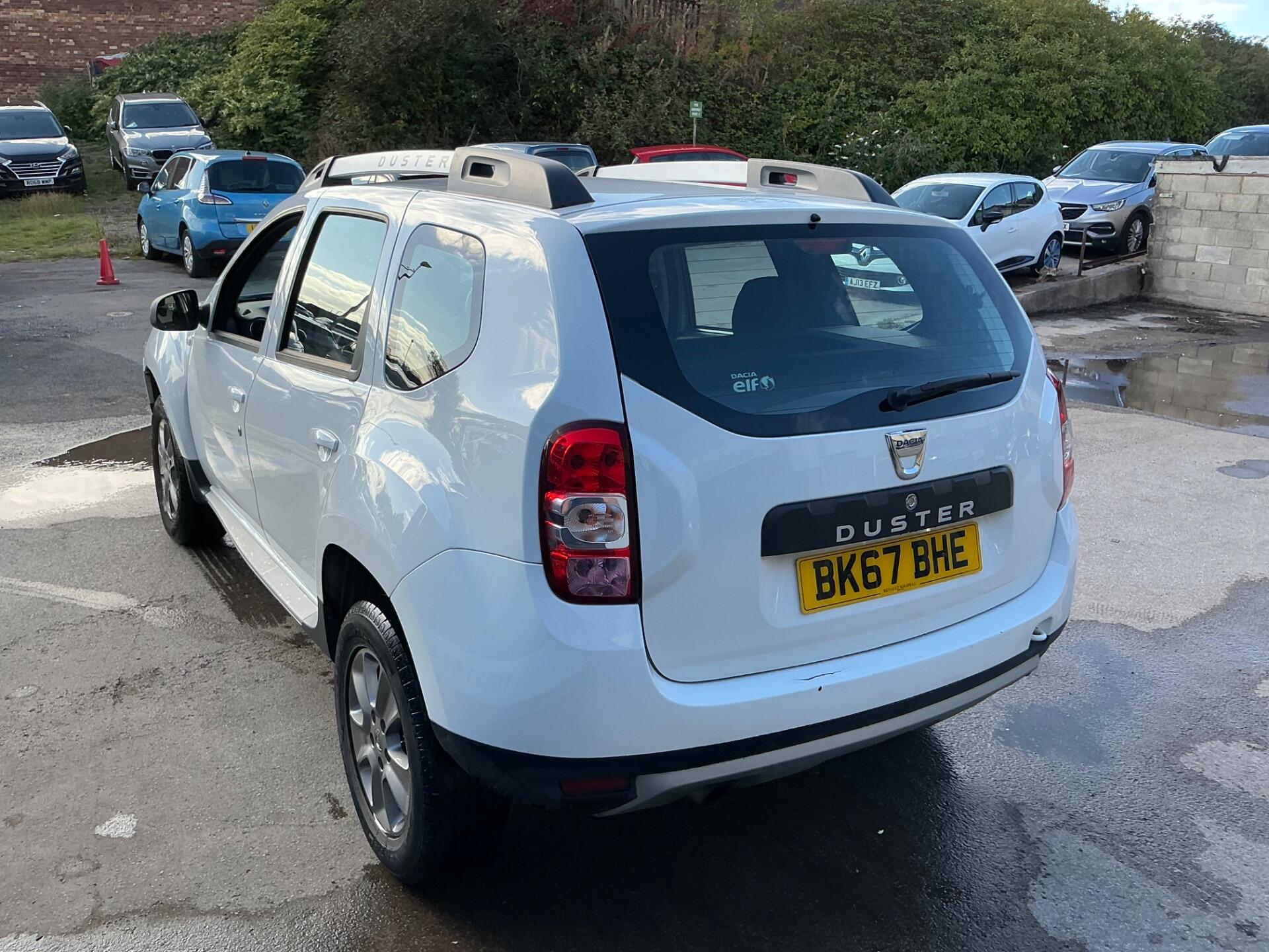 Dacia Duster view 2