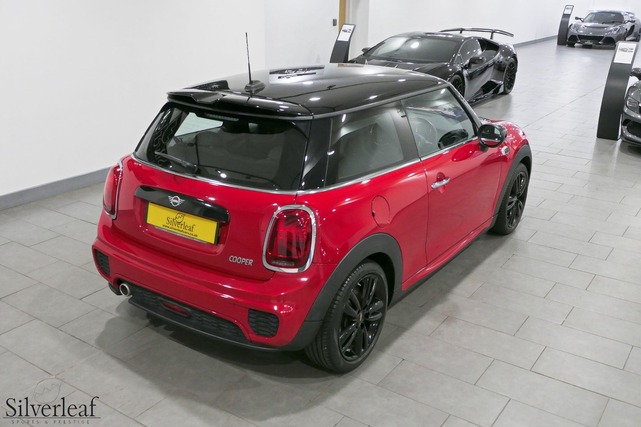 Mini Cooper view 35