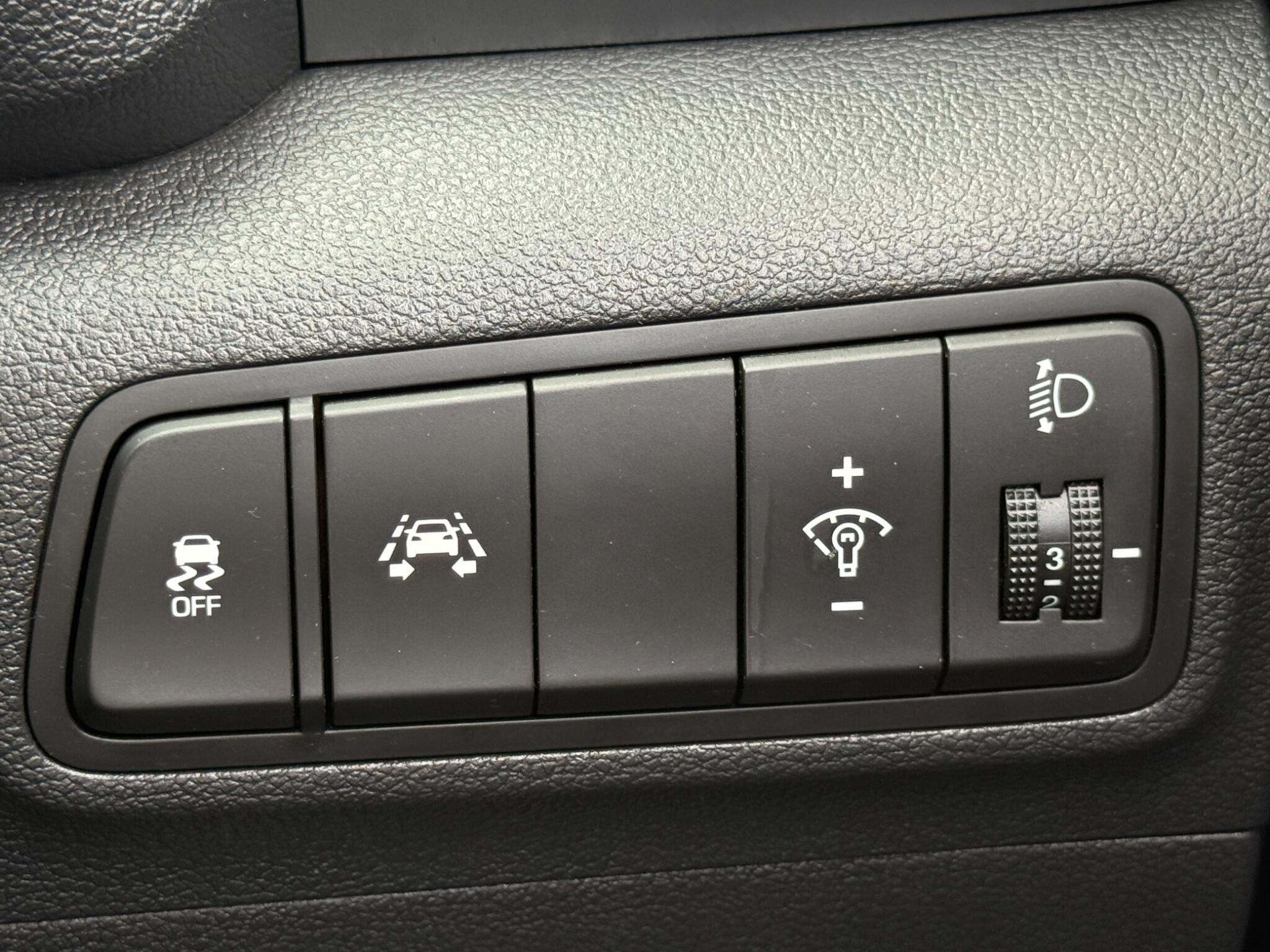 Hyundai TUCSON - Image 69