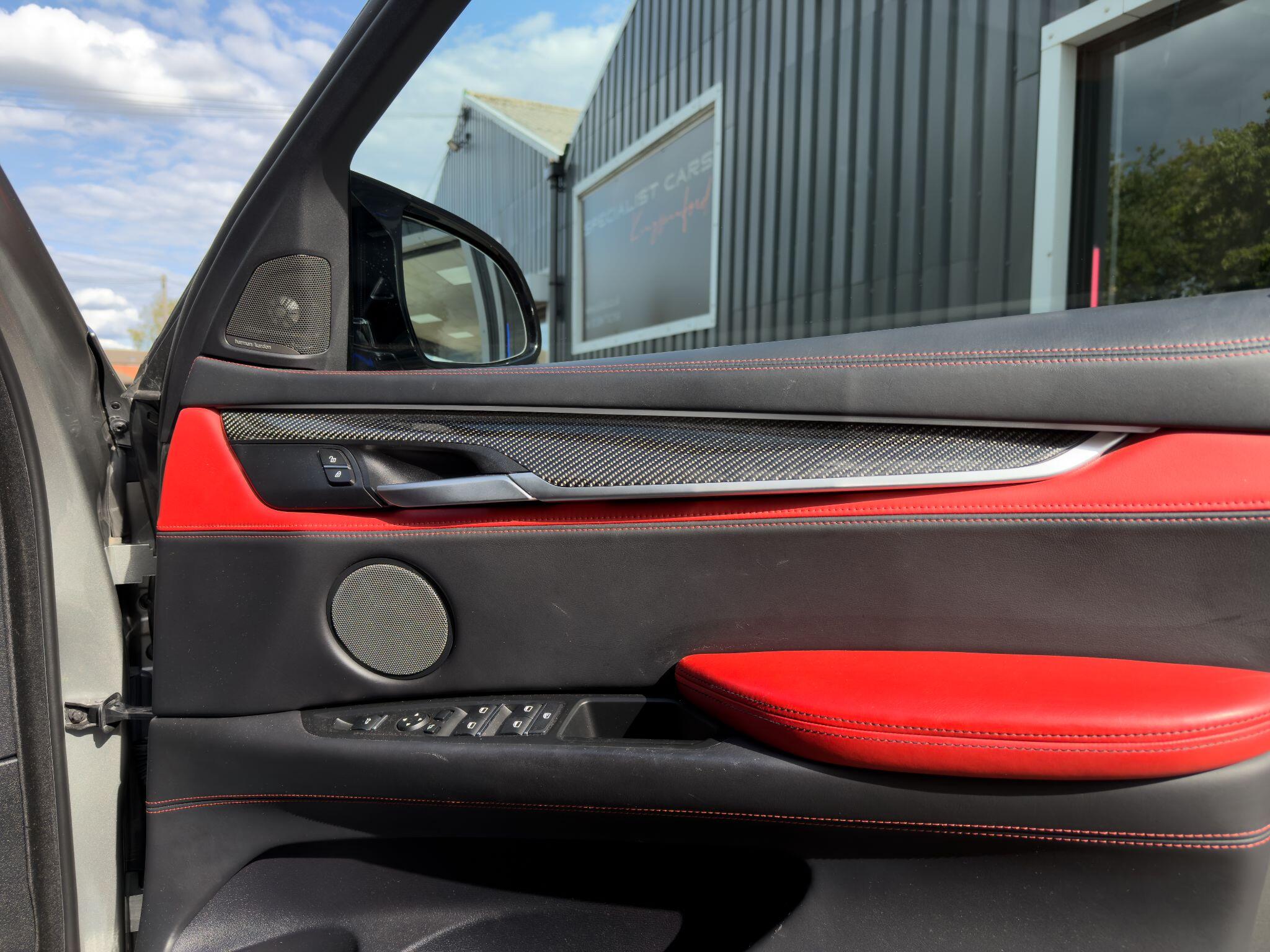 BMW X6 M view 5