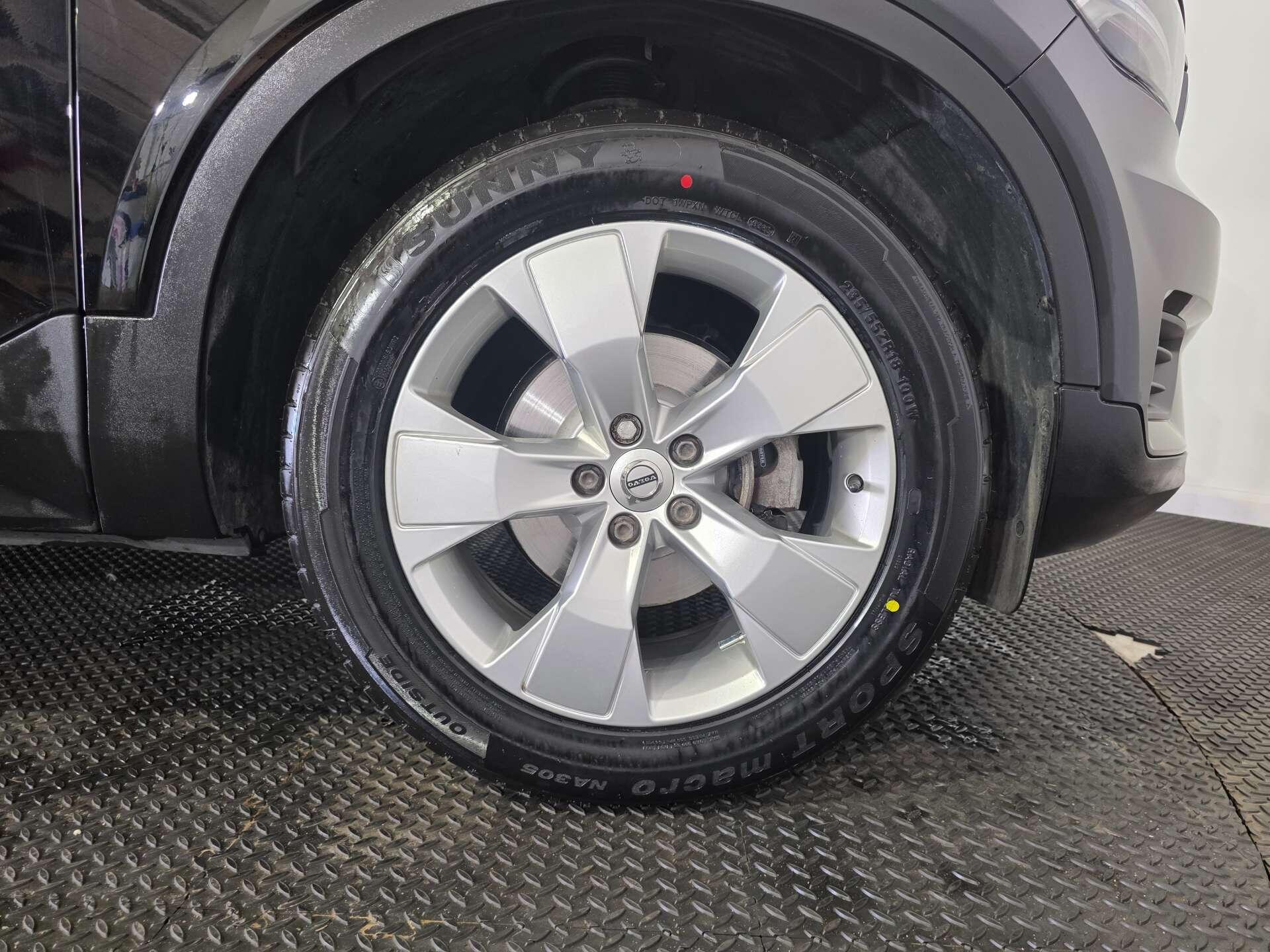 Volvo XC40 view 47