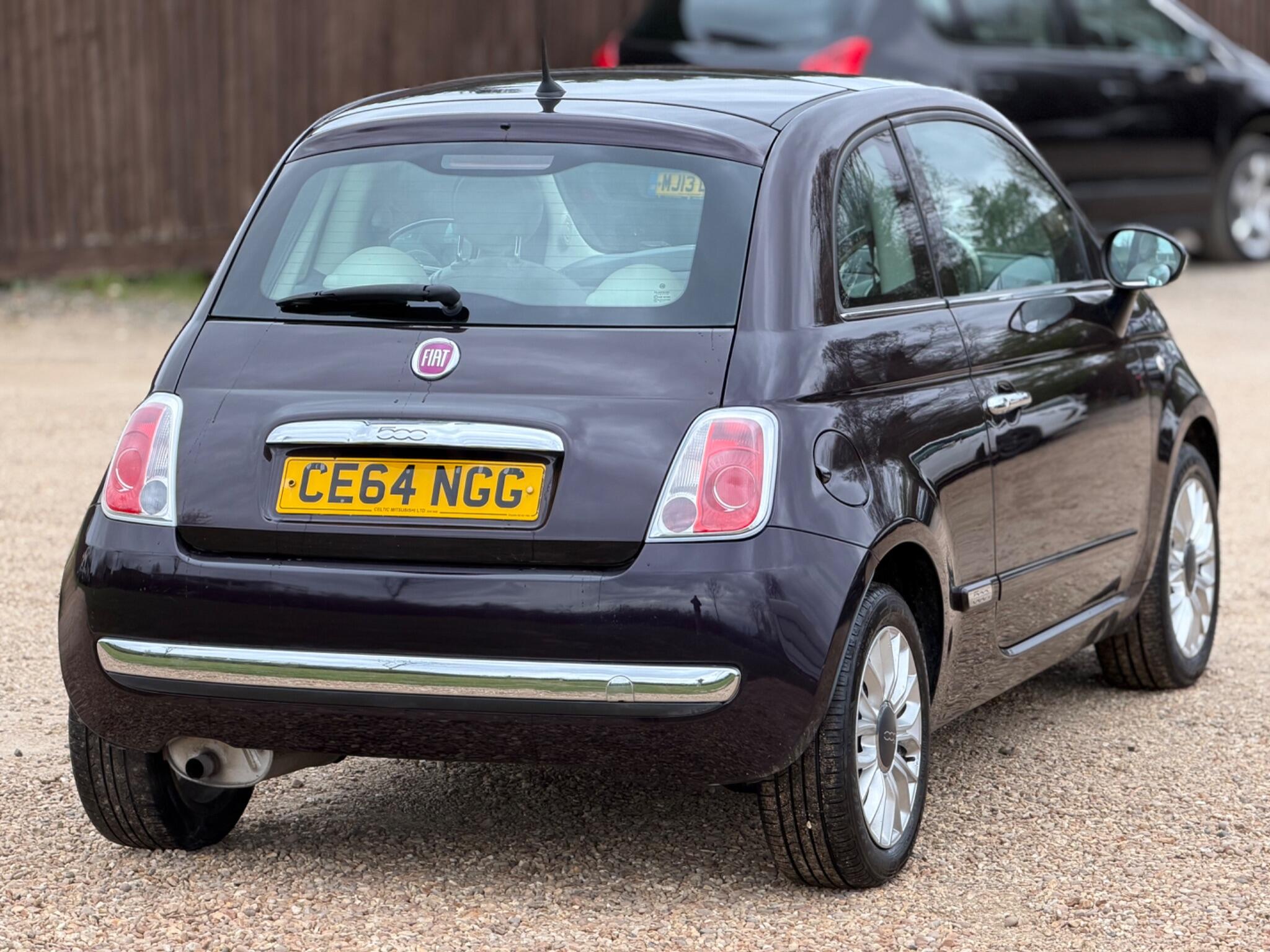 2014 Fiat 500 1.2 Lounge Euro 6 (s/s) 3dr image 12