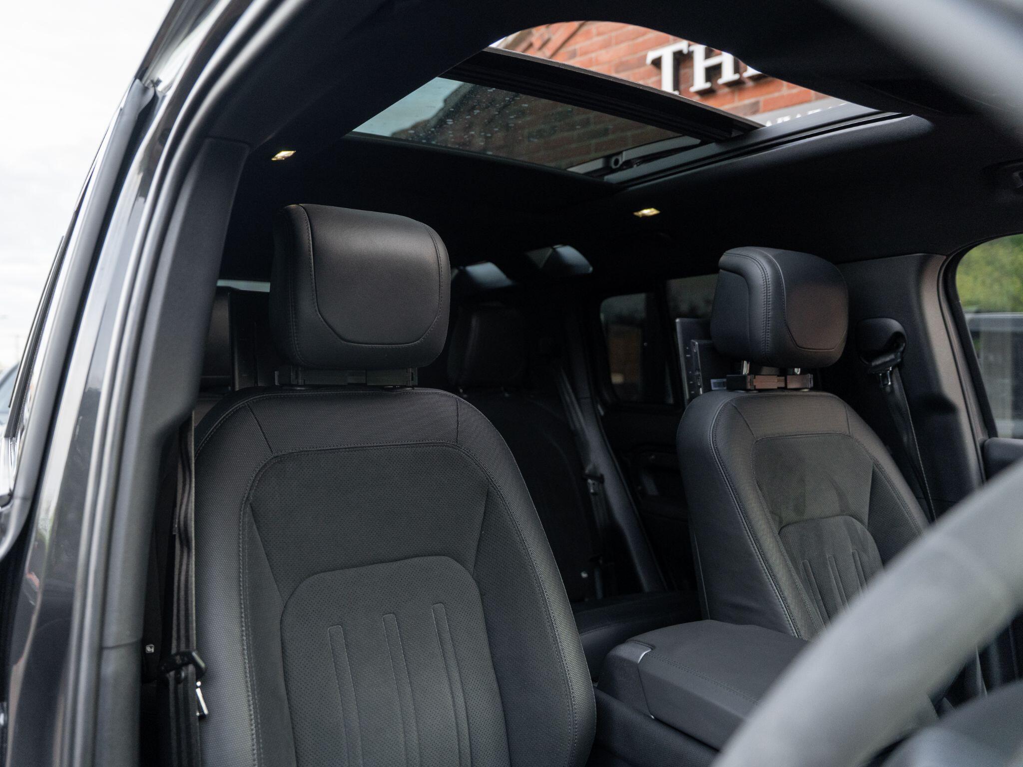 Land Rover Defender view 44