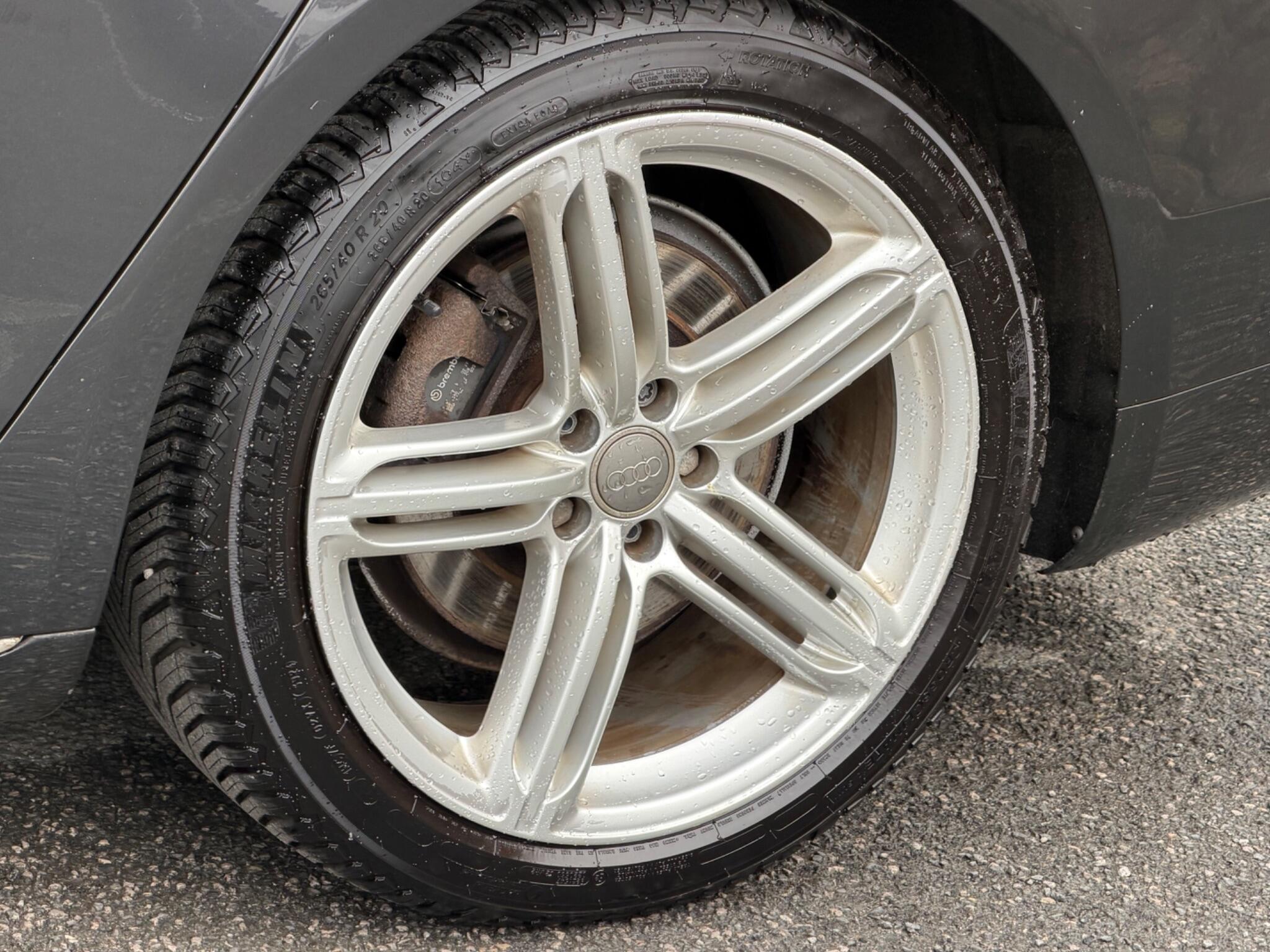 Audi A8 view 59