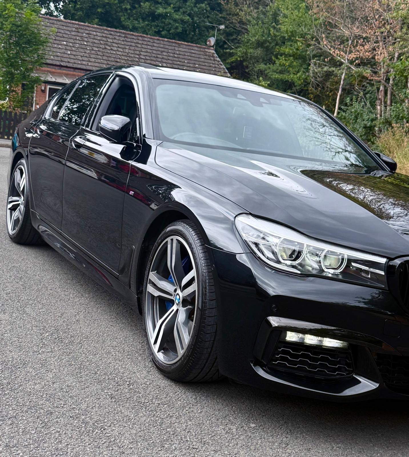 BMW 7 Series view 59