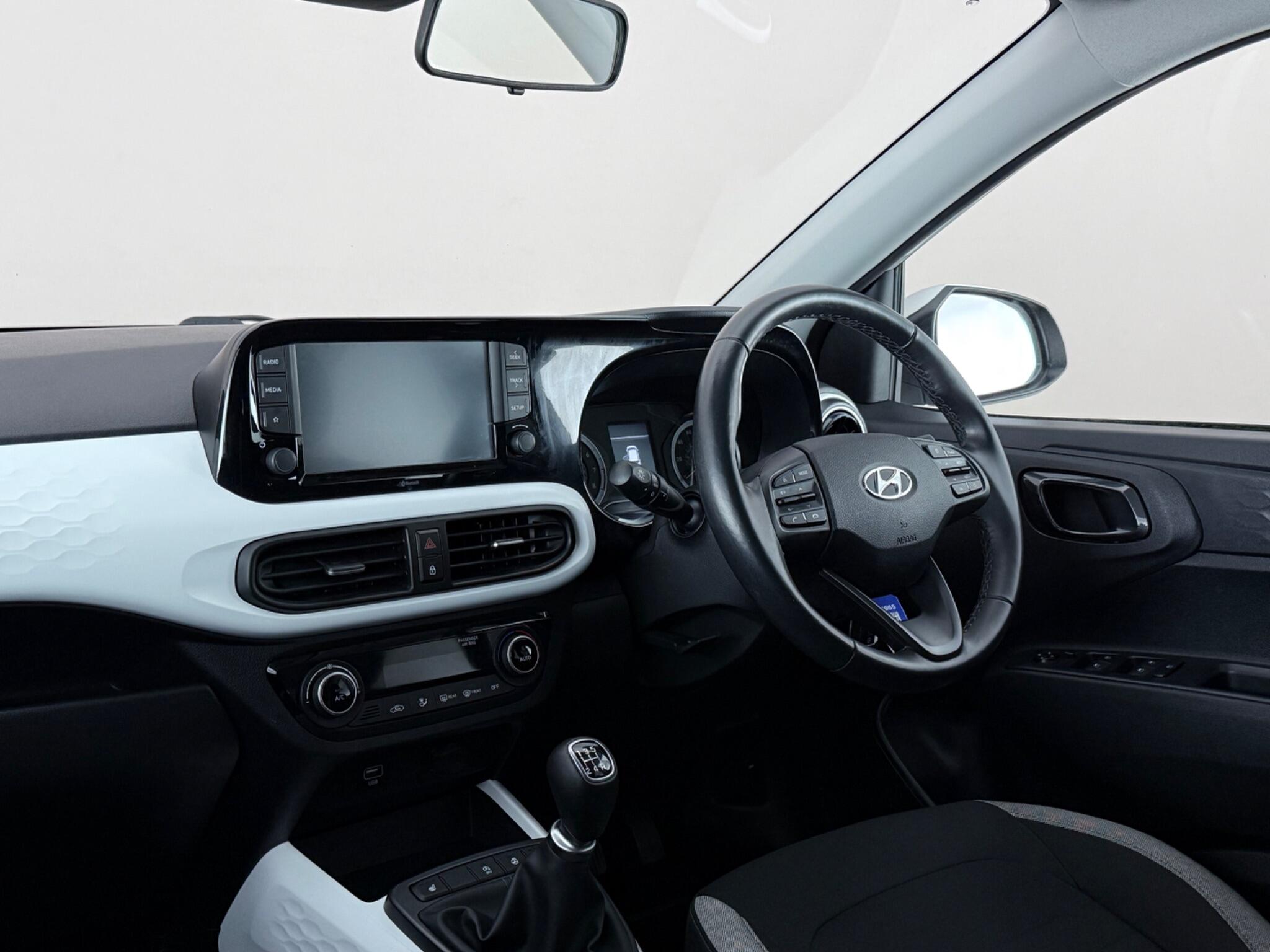 Hyundai i10 view 4