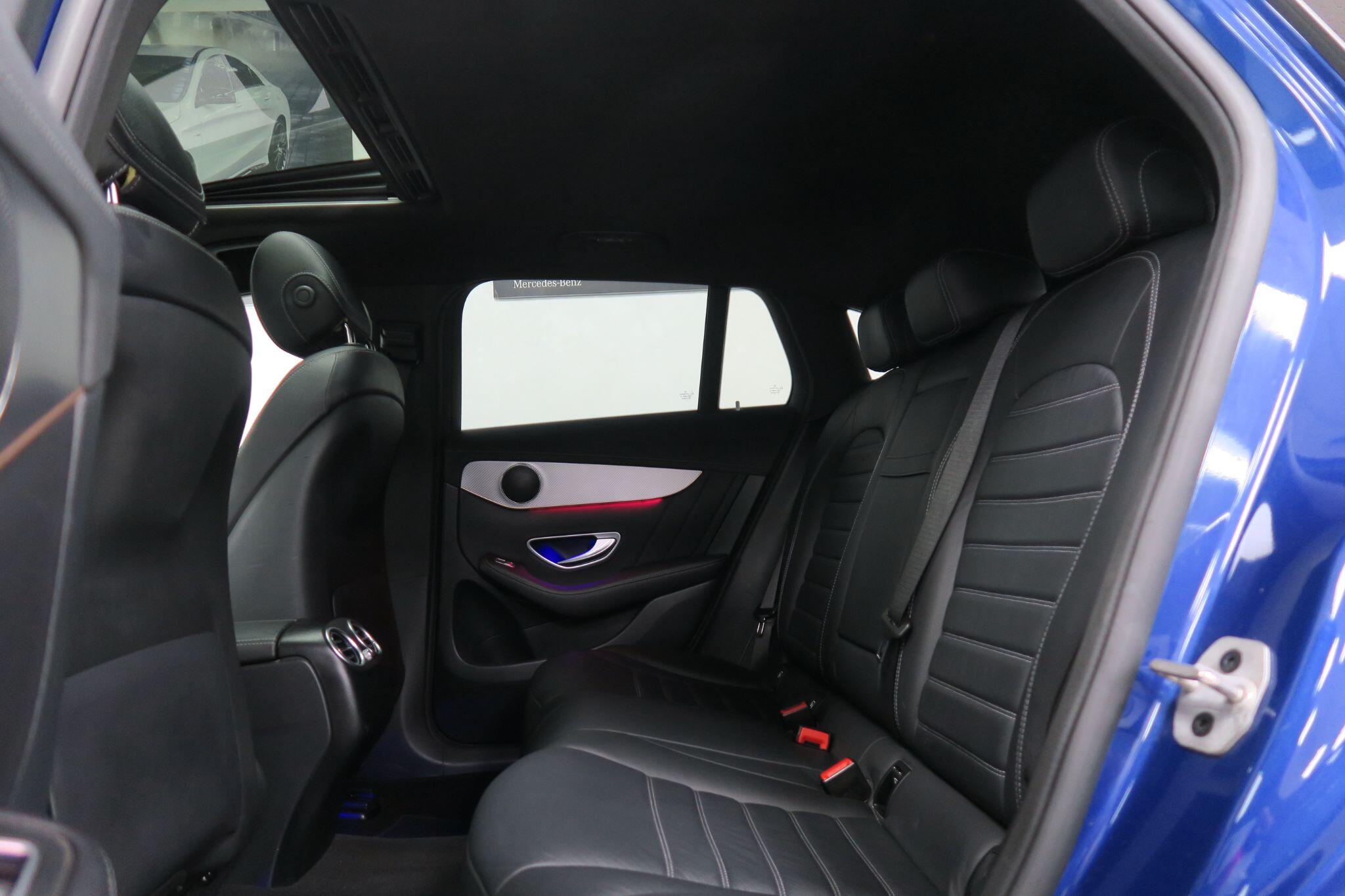 Mercedes-Benz EQC view 12