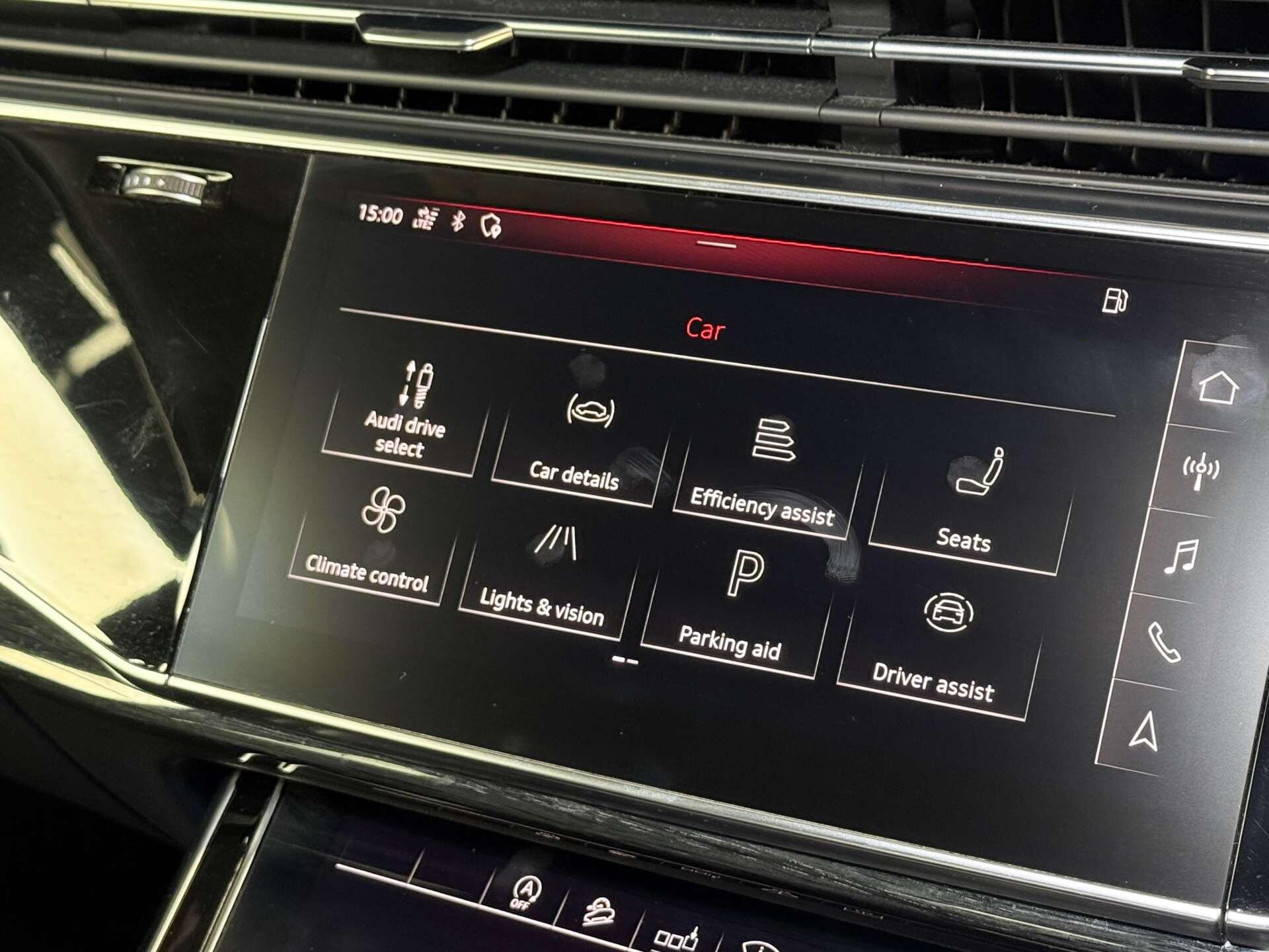 Audi SQ7 view 50