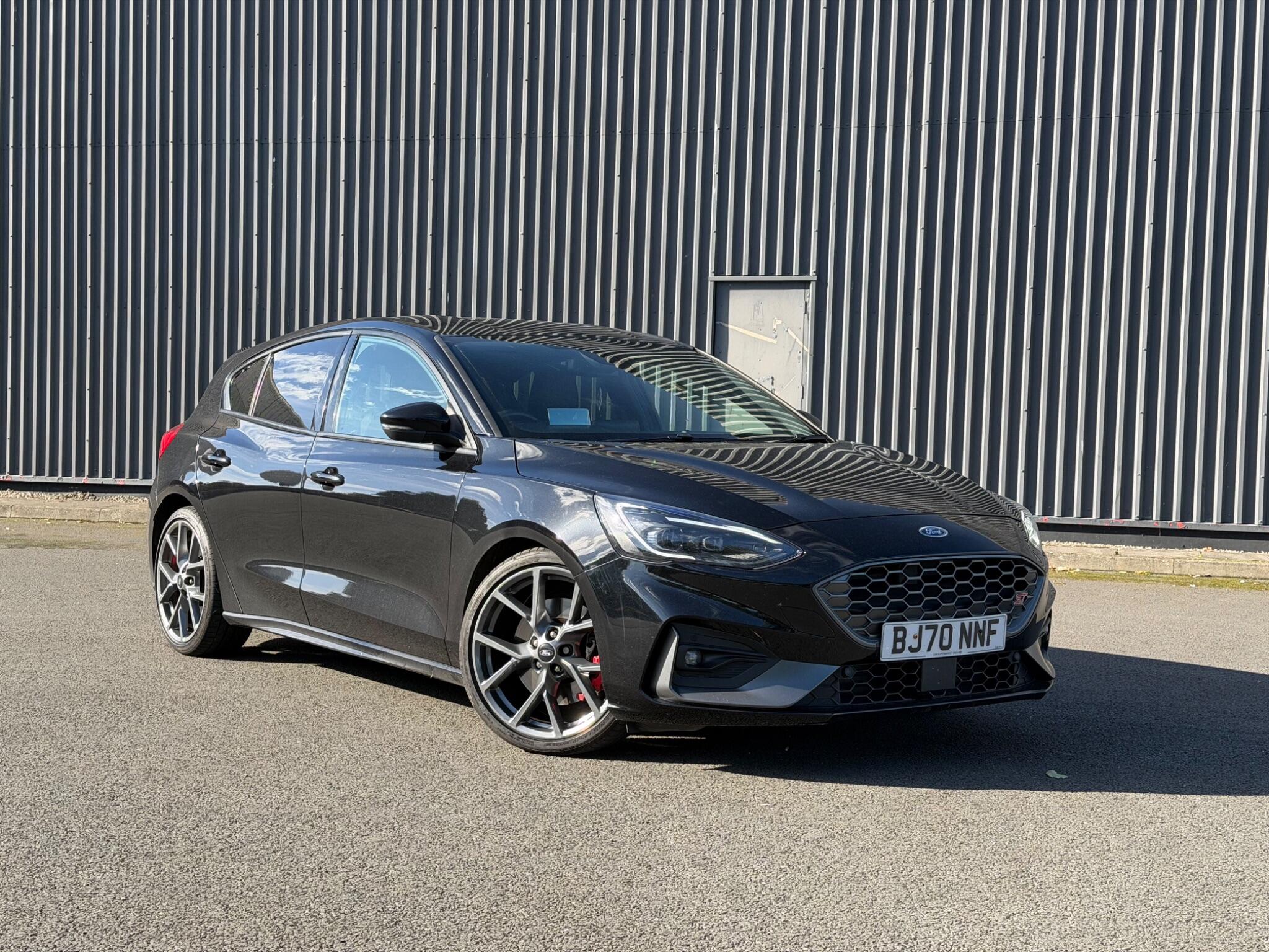 Ford Focus view 2