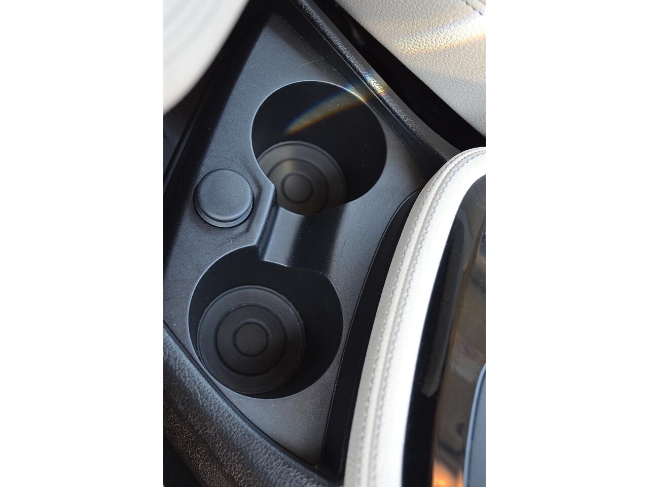BMW 2 Series view 25