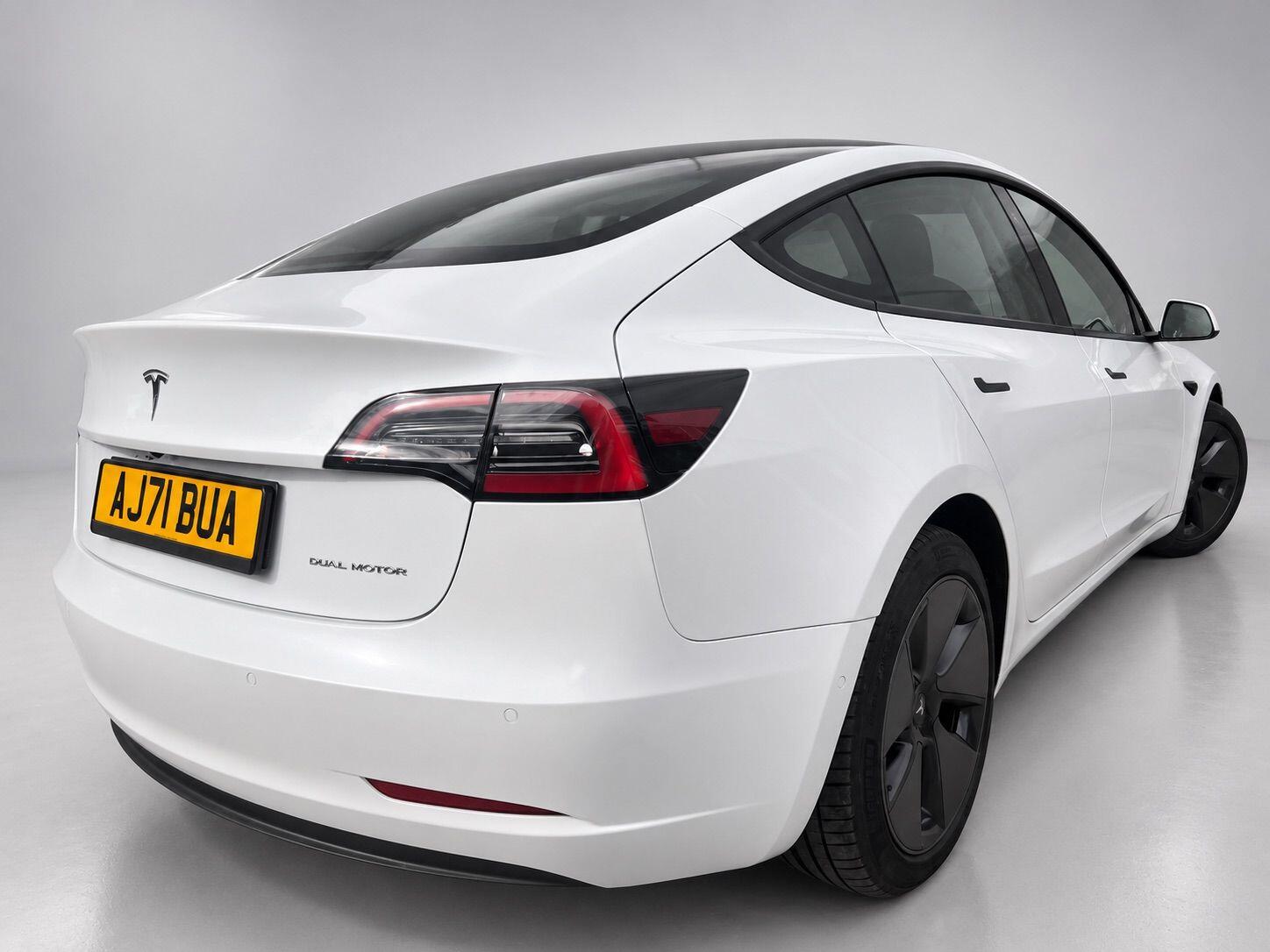 Tesla Model 3 view 14