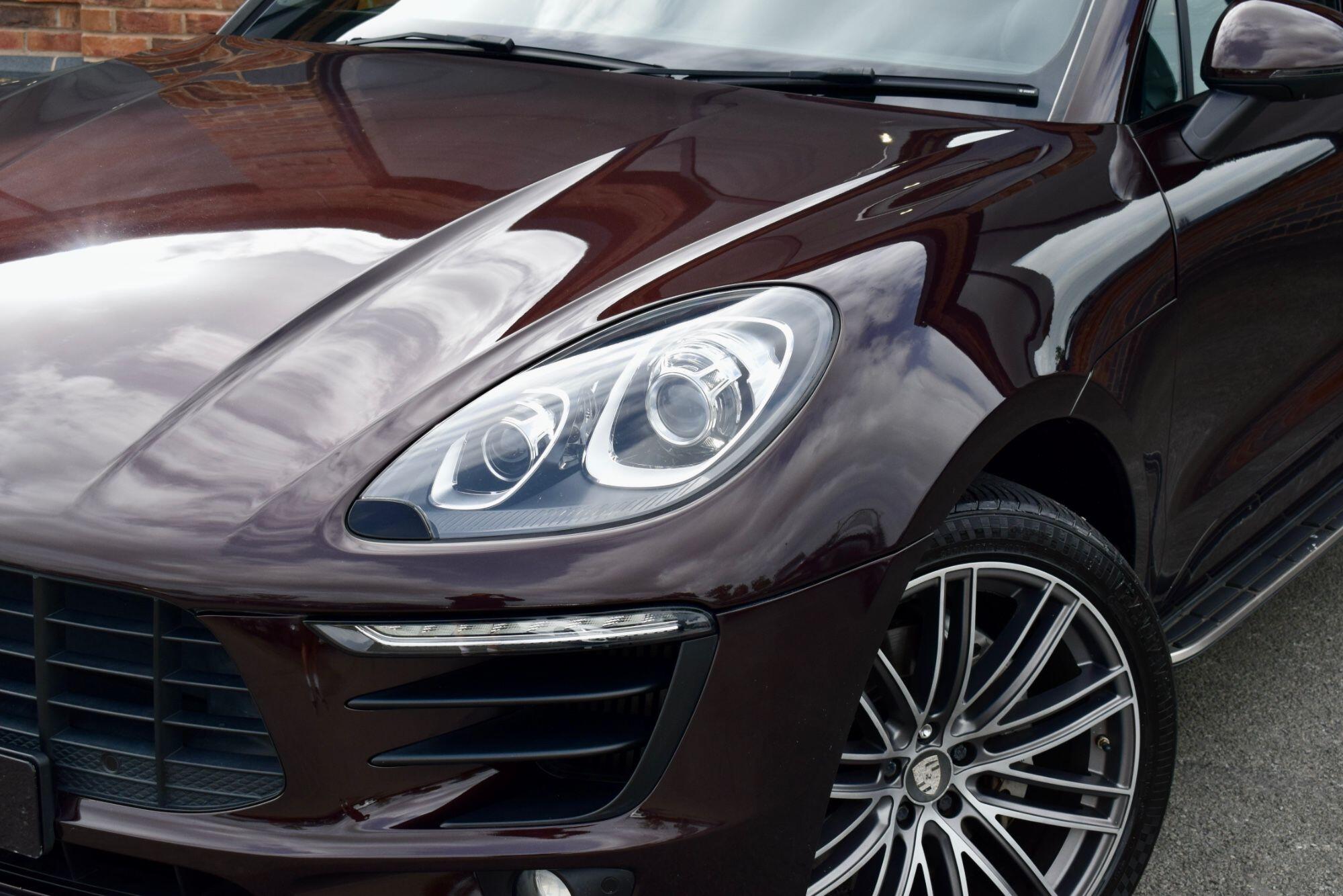 Porsche Macan view 36