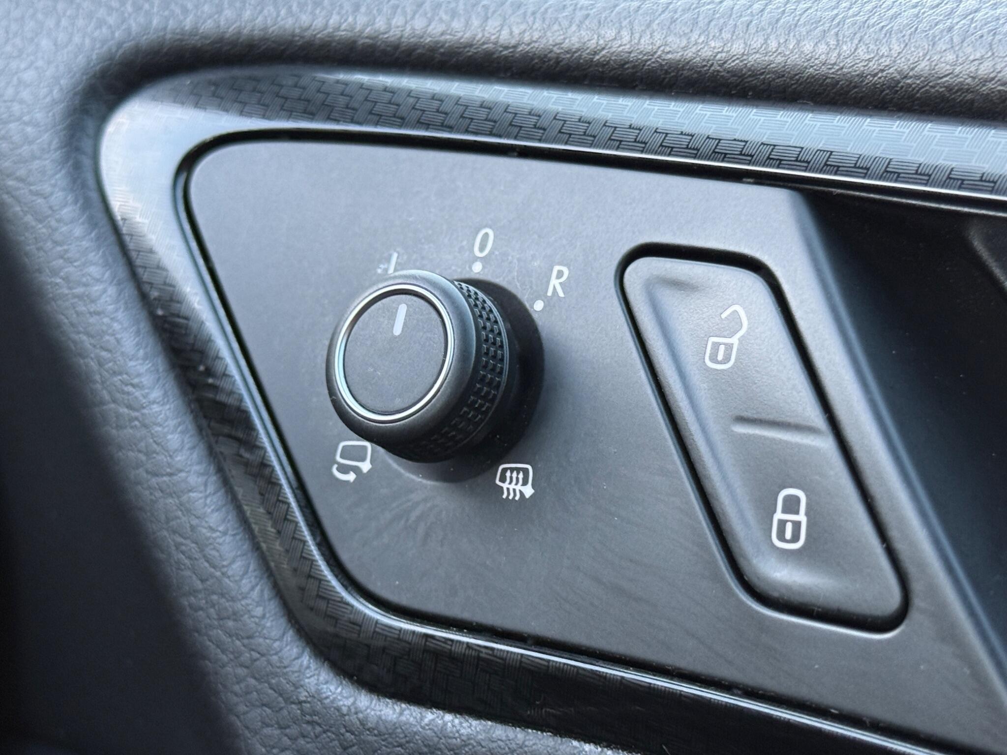 Volkswagen Golf - Image 64
