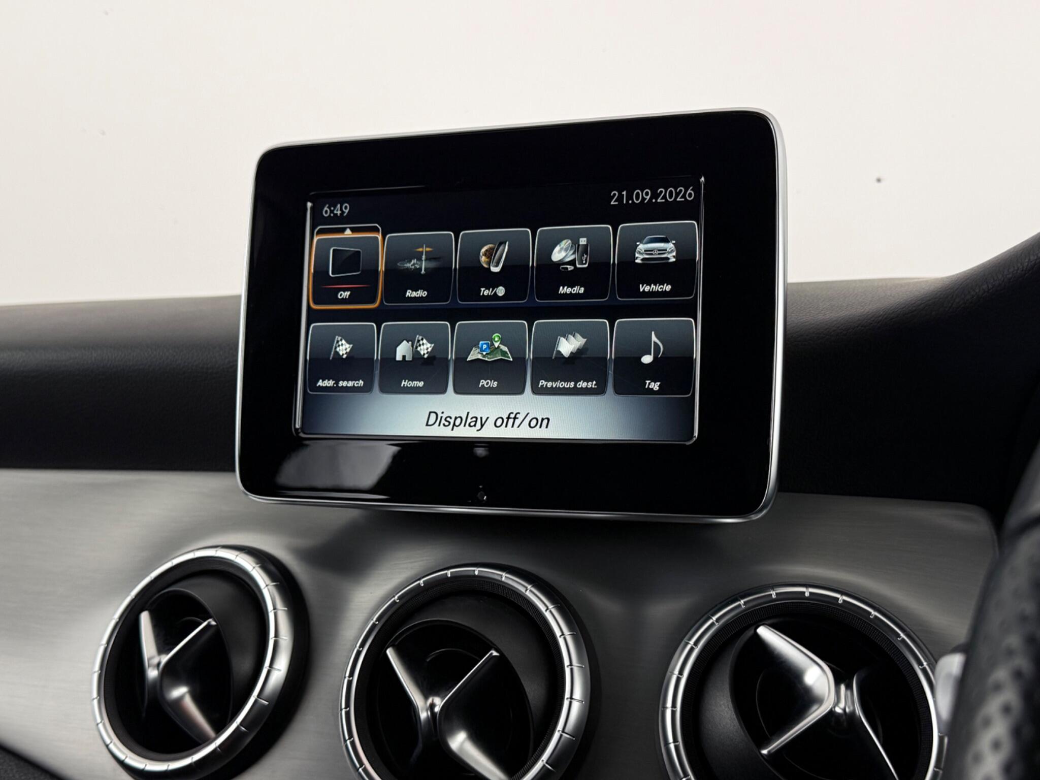 Mercedes-Benz CLA view 22