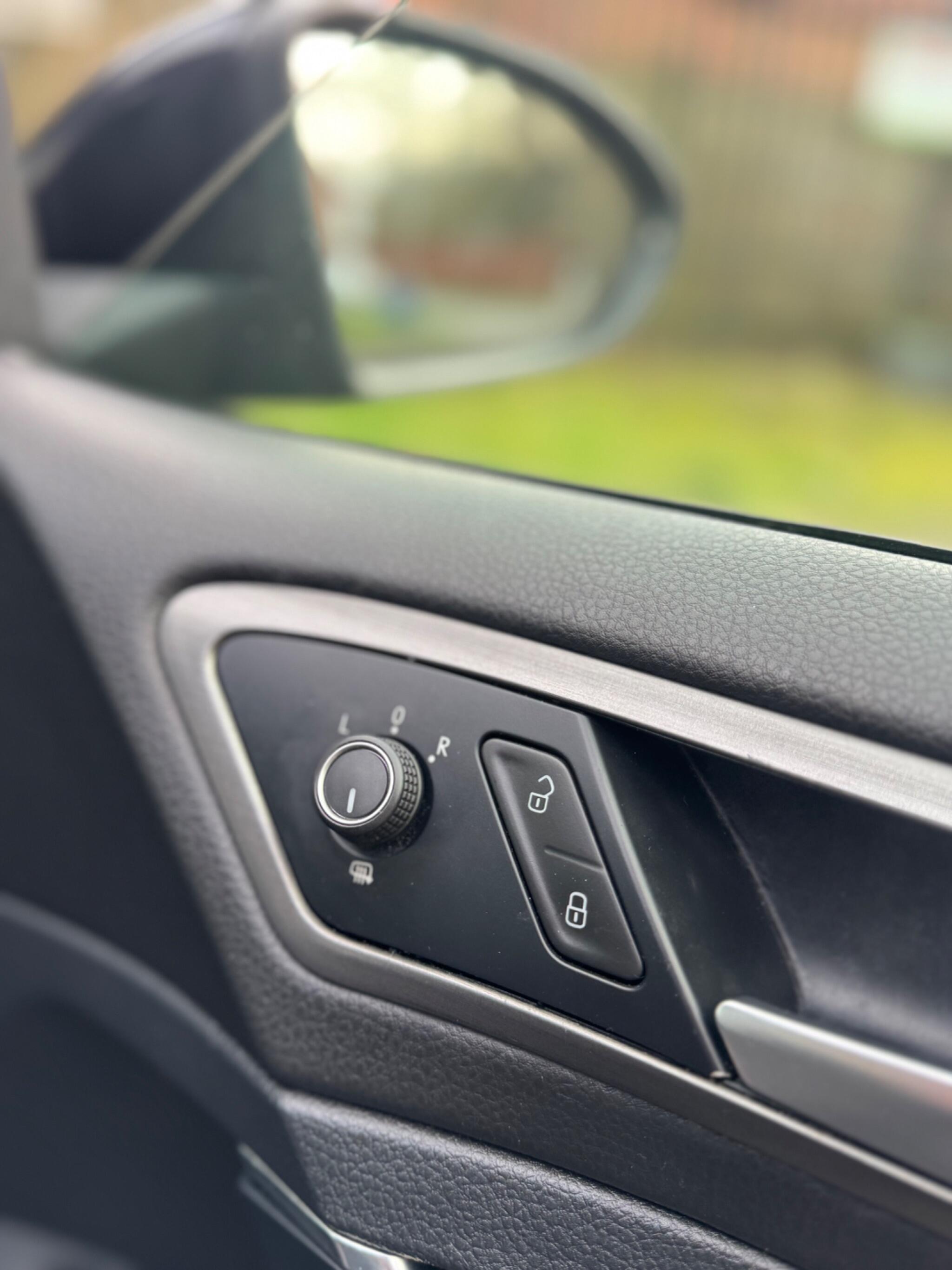 2013 Volkswagen Golf 1.4 TSI BlueMotion Tech SE DSG Euro 5 (s/s) 5dr image 54