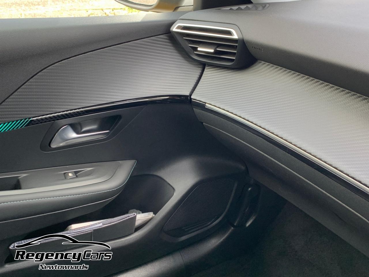 Peugeot 208 view 37