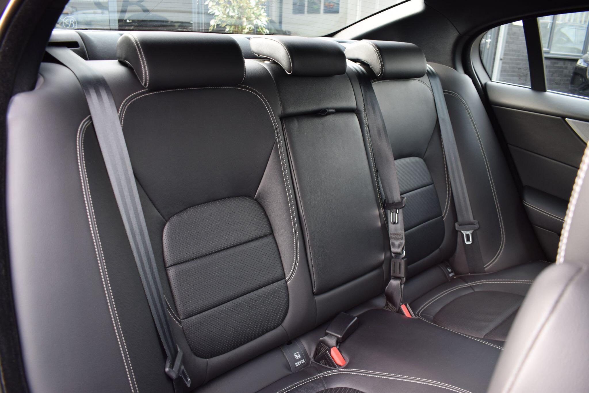 Jaguar Xe view 27