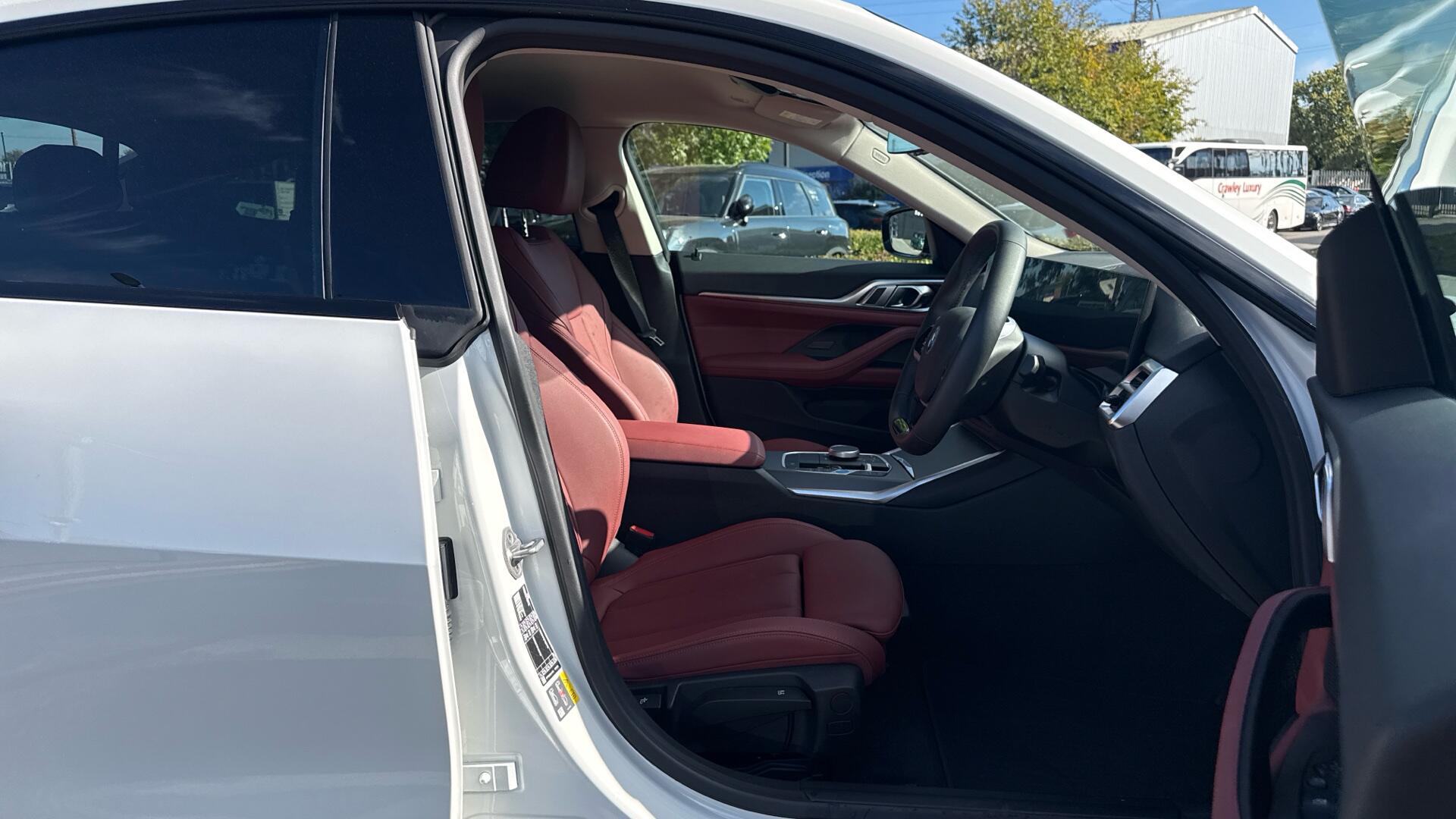 BMW i4 view 11