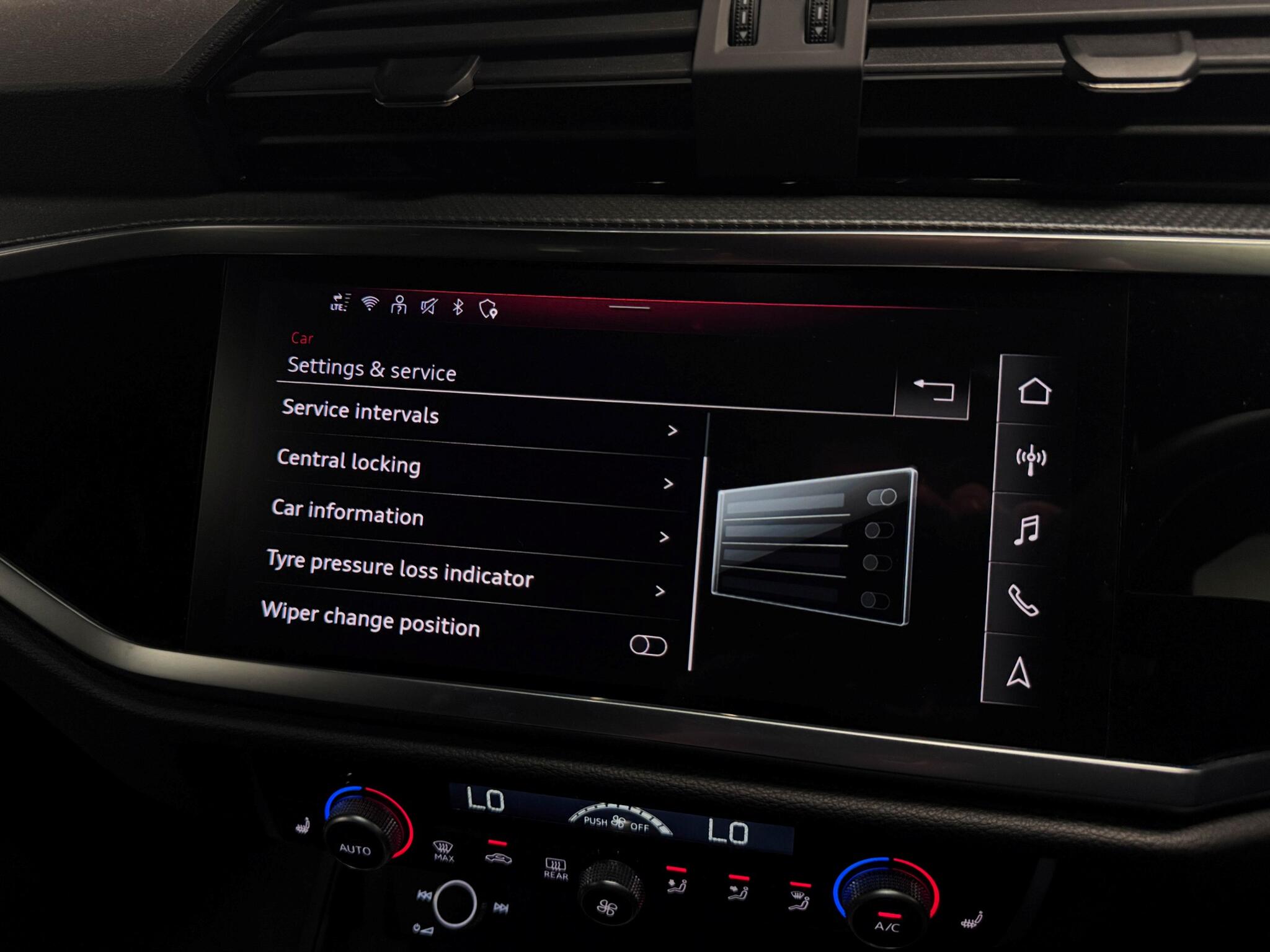 Audi Q3 view 58