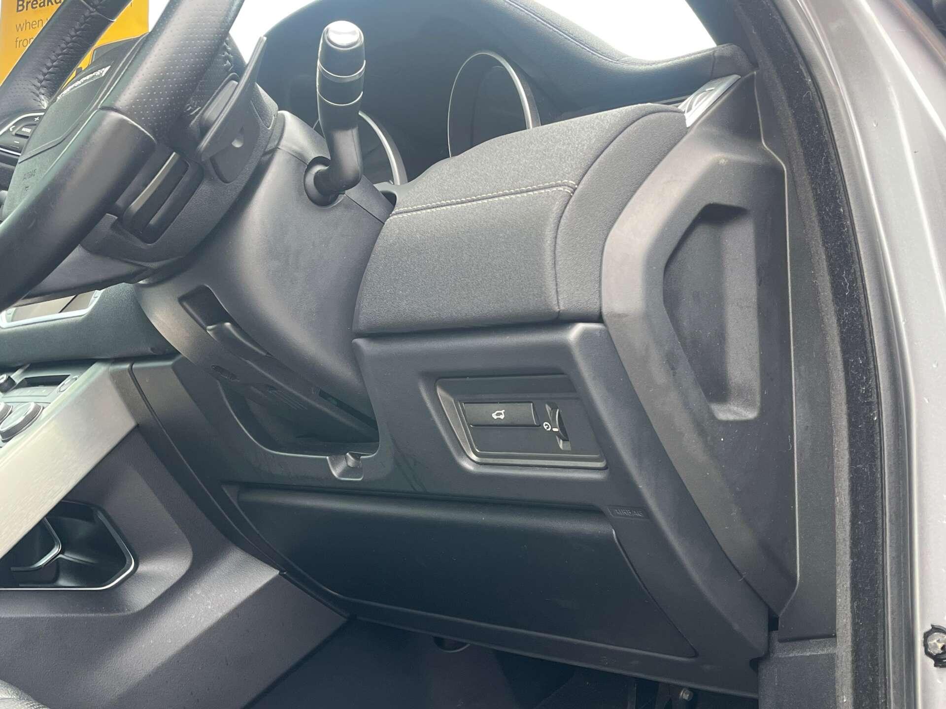 Land Rover Range Rover Evoque view 22