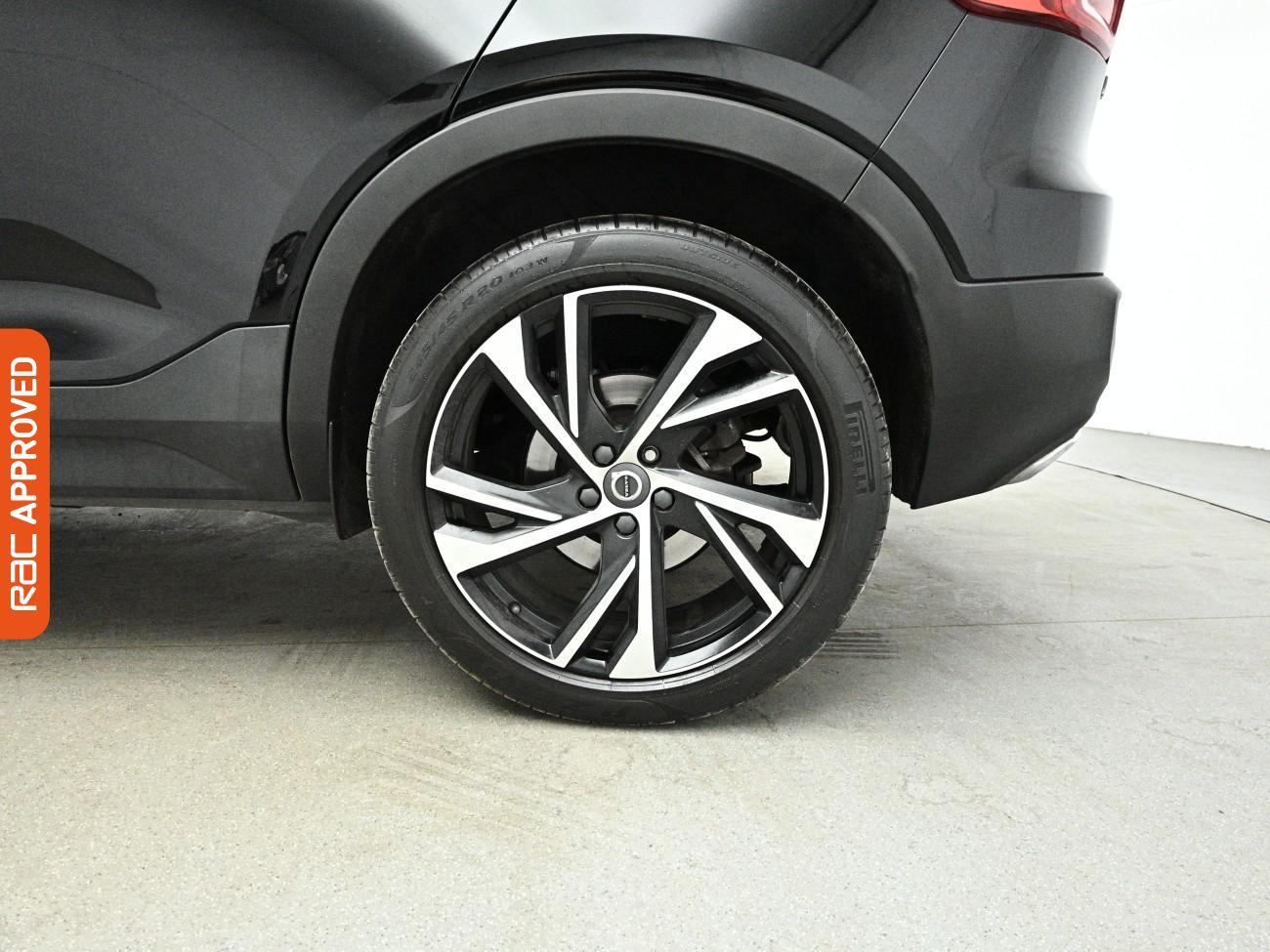Volvo XC40 view 28