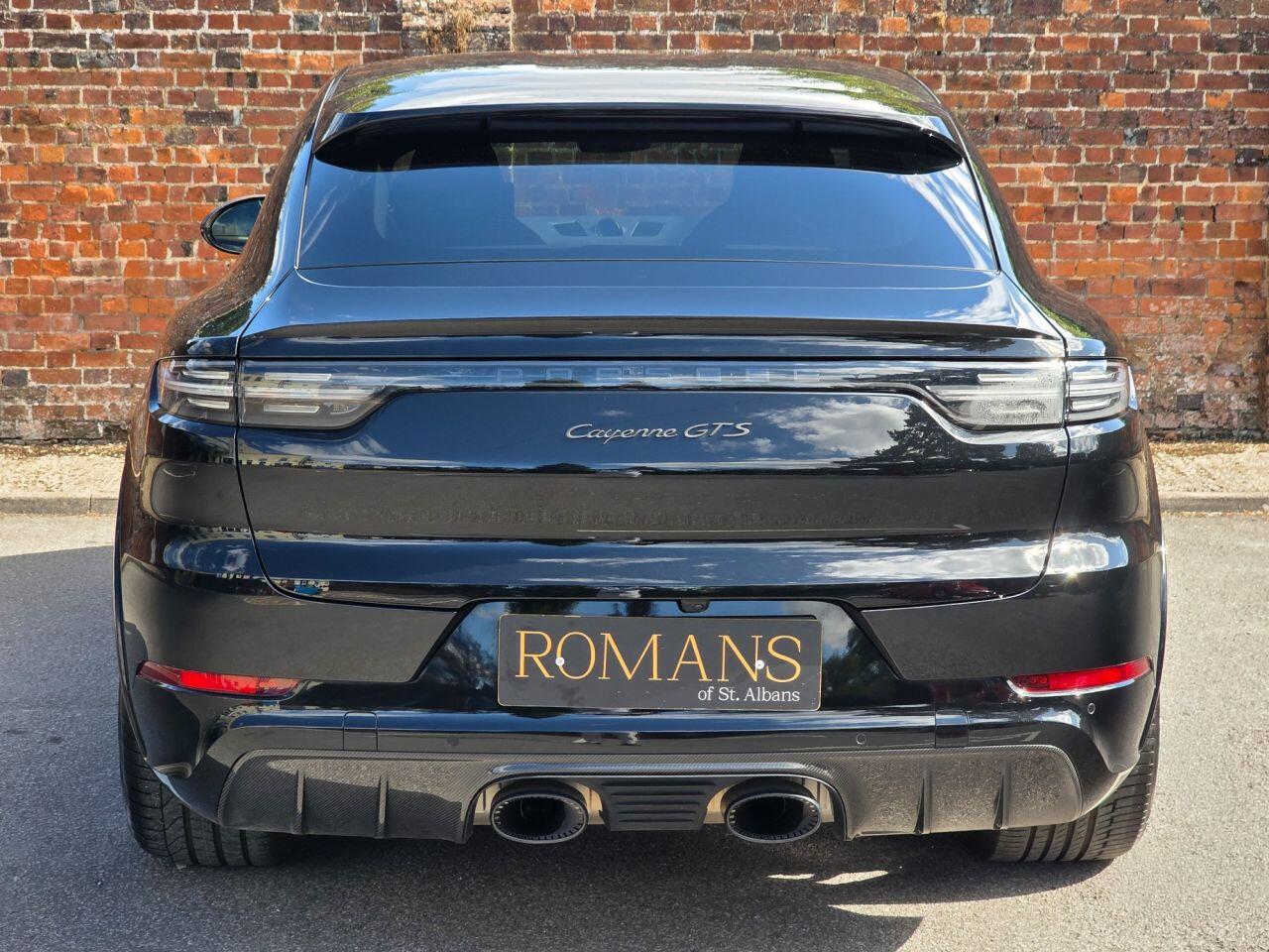 Porsche Cayenne view 7