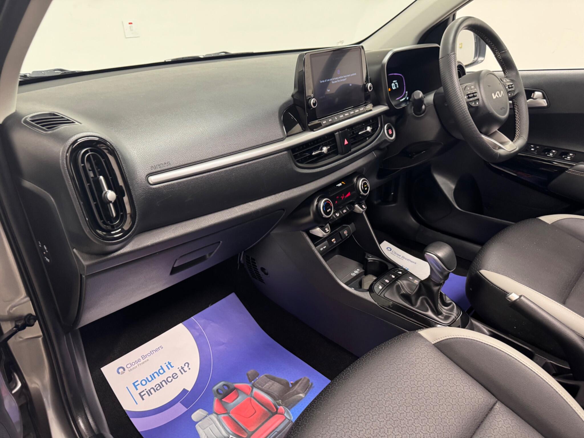 Kia Picanto view 9
