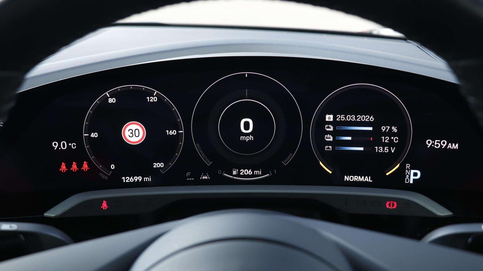 Porsche Taycan view 10