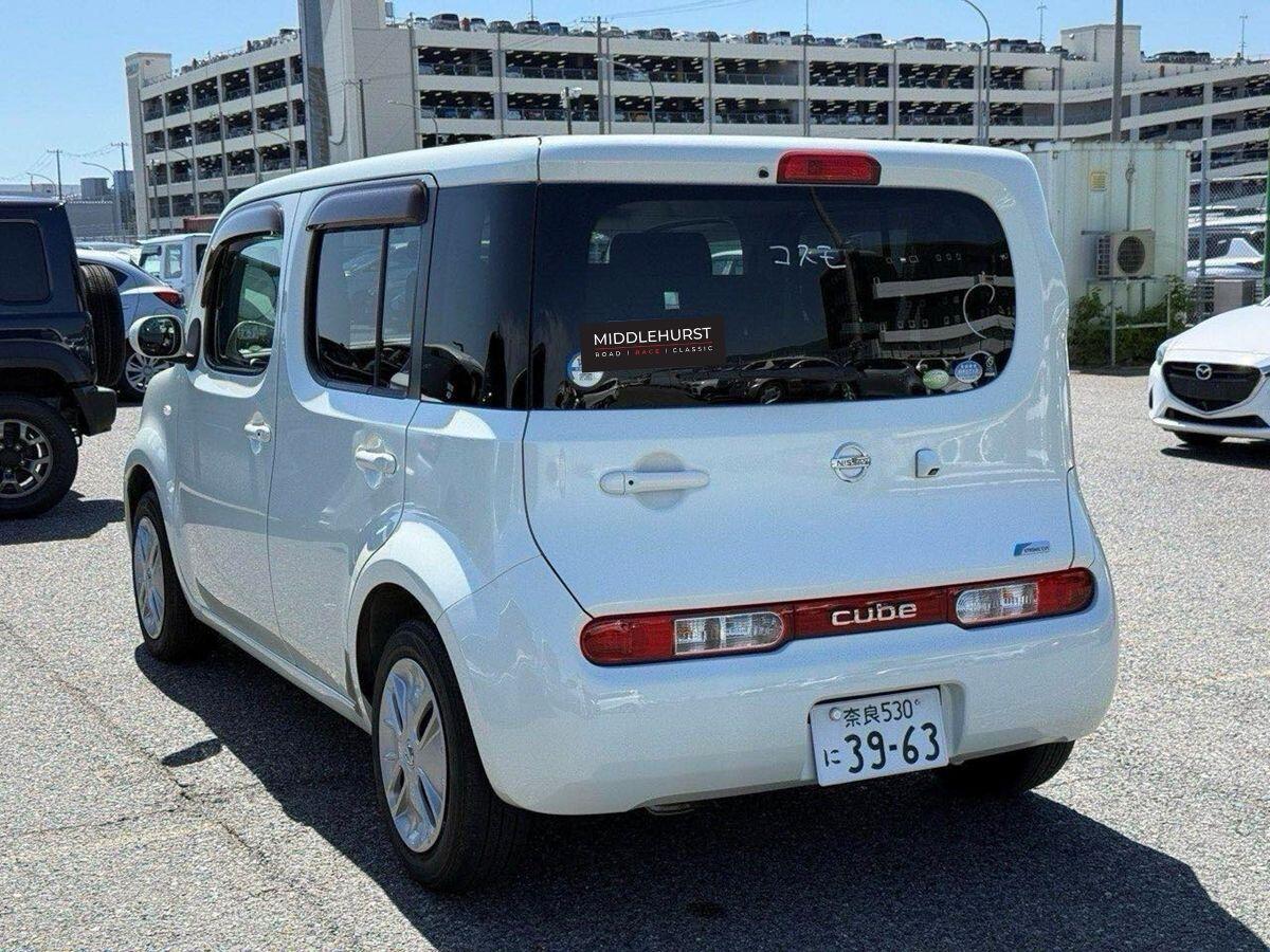 Nissan Cube view 2