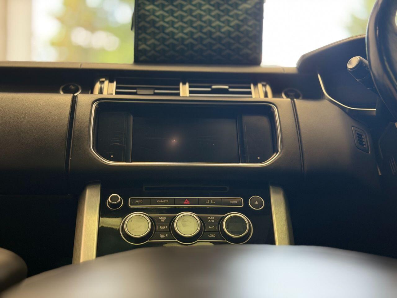 Land Rover Range Rover view 46