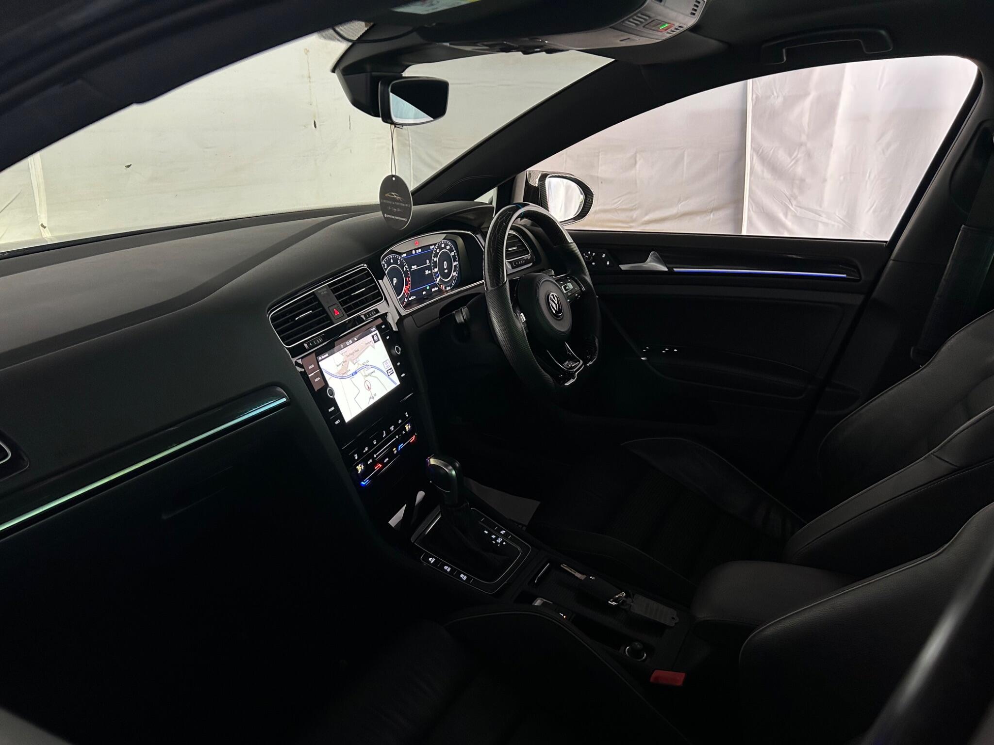Volkswagen Golf view 15
