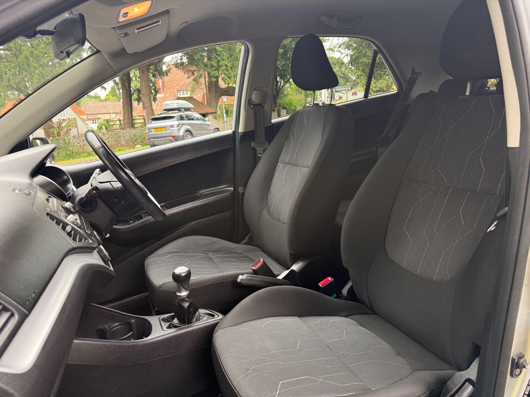 Kia Picanto view 43