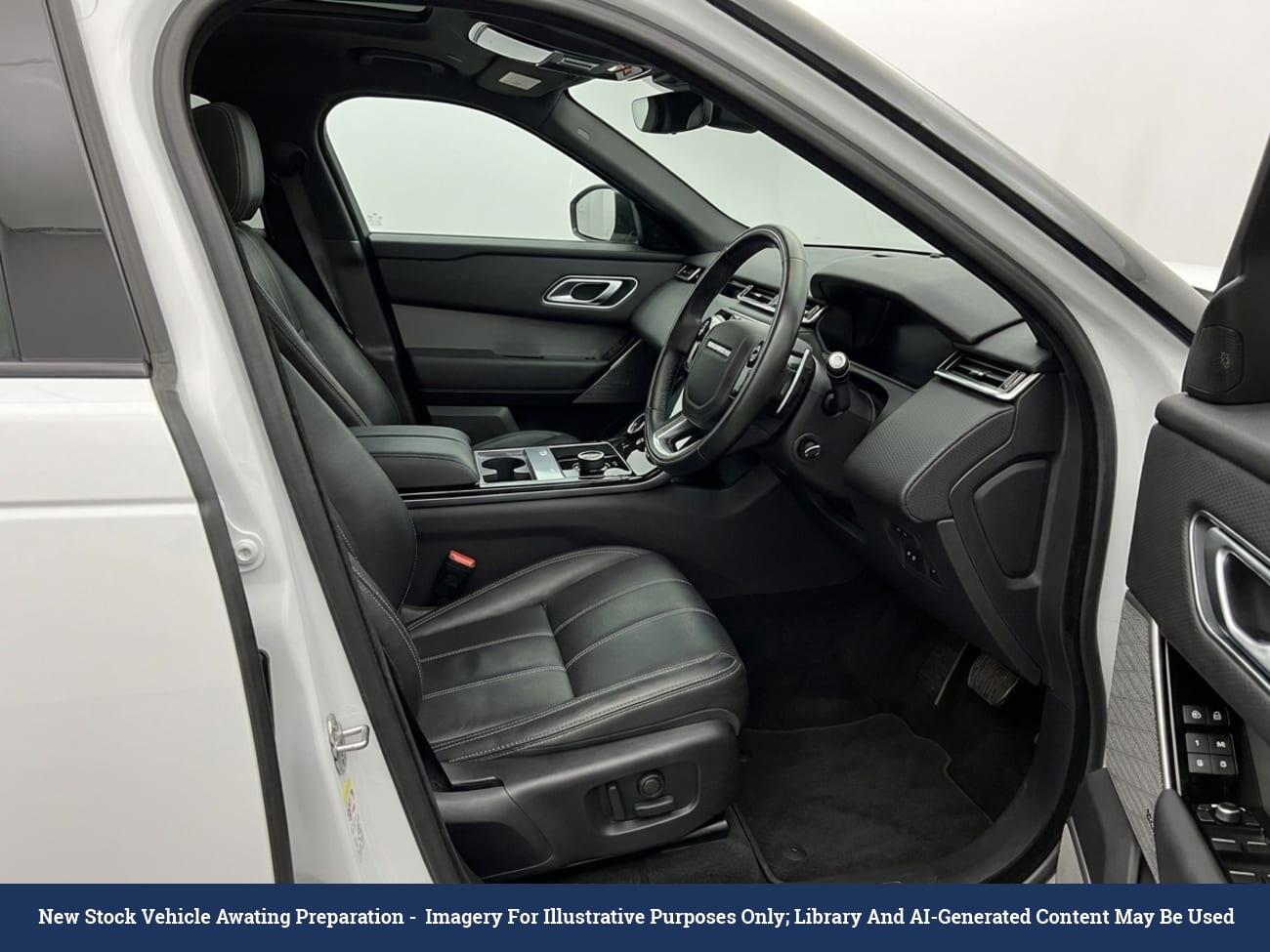 Land Rover Range Rover Velar view 3