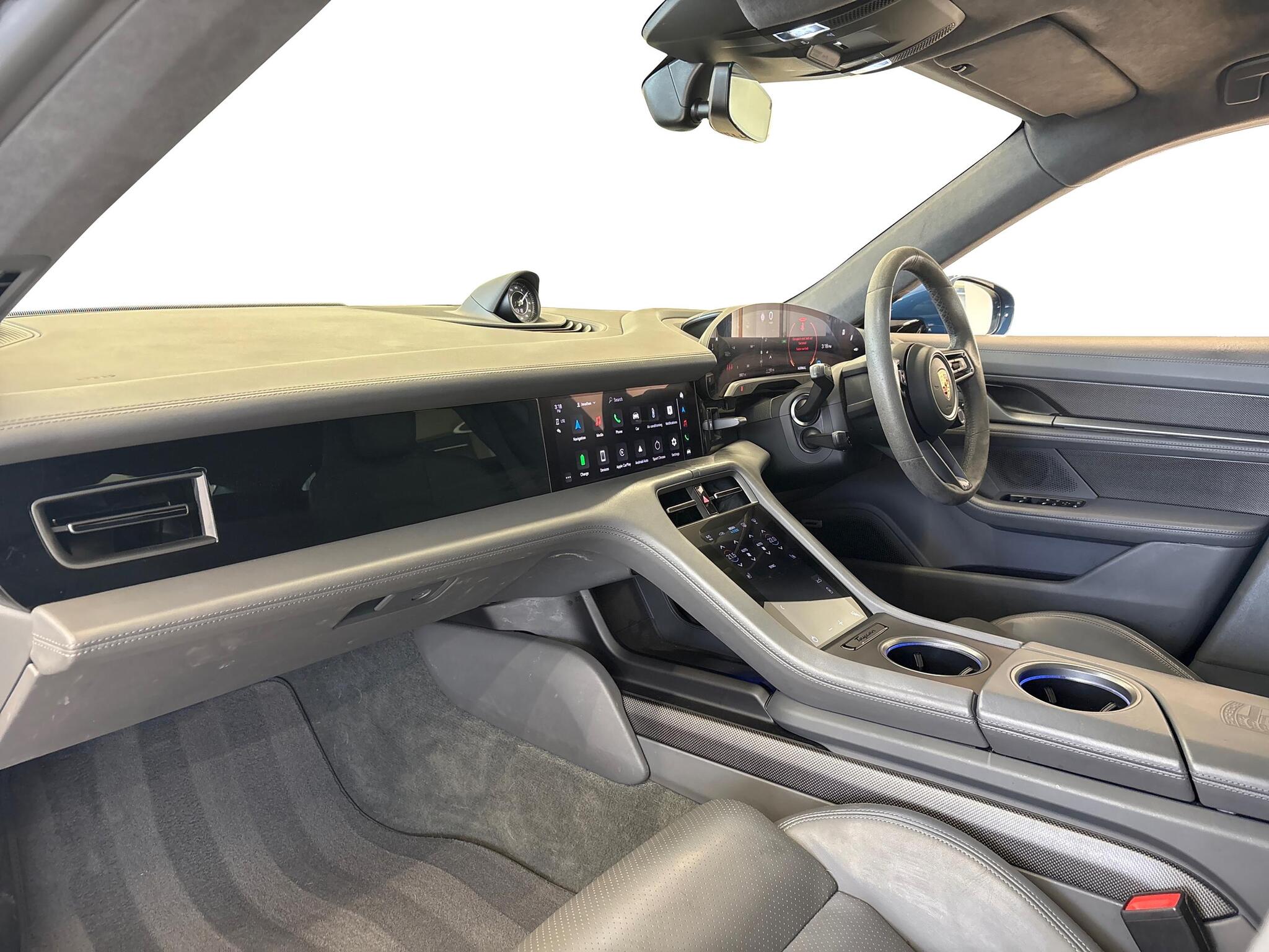 Porsche Taycan view 13