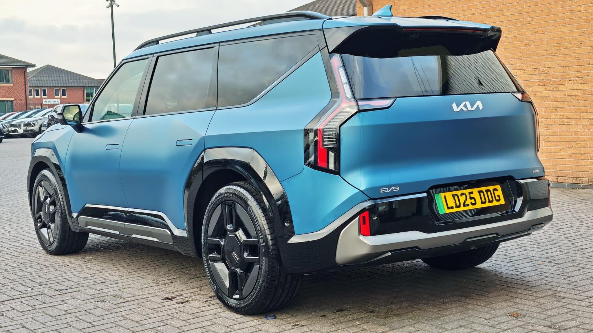 Kia Ev9 view 10