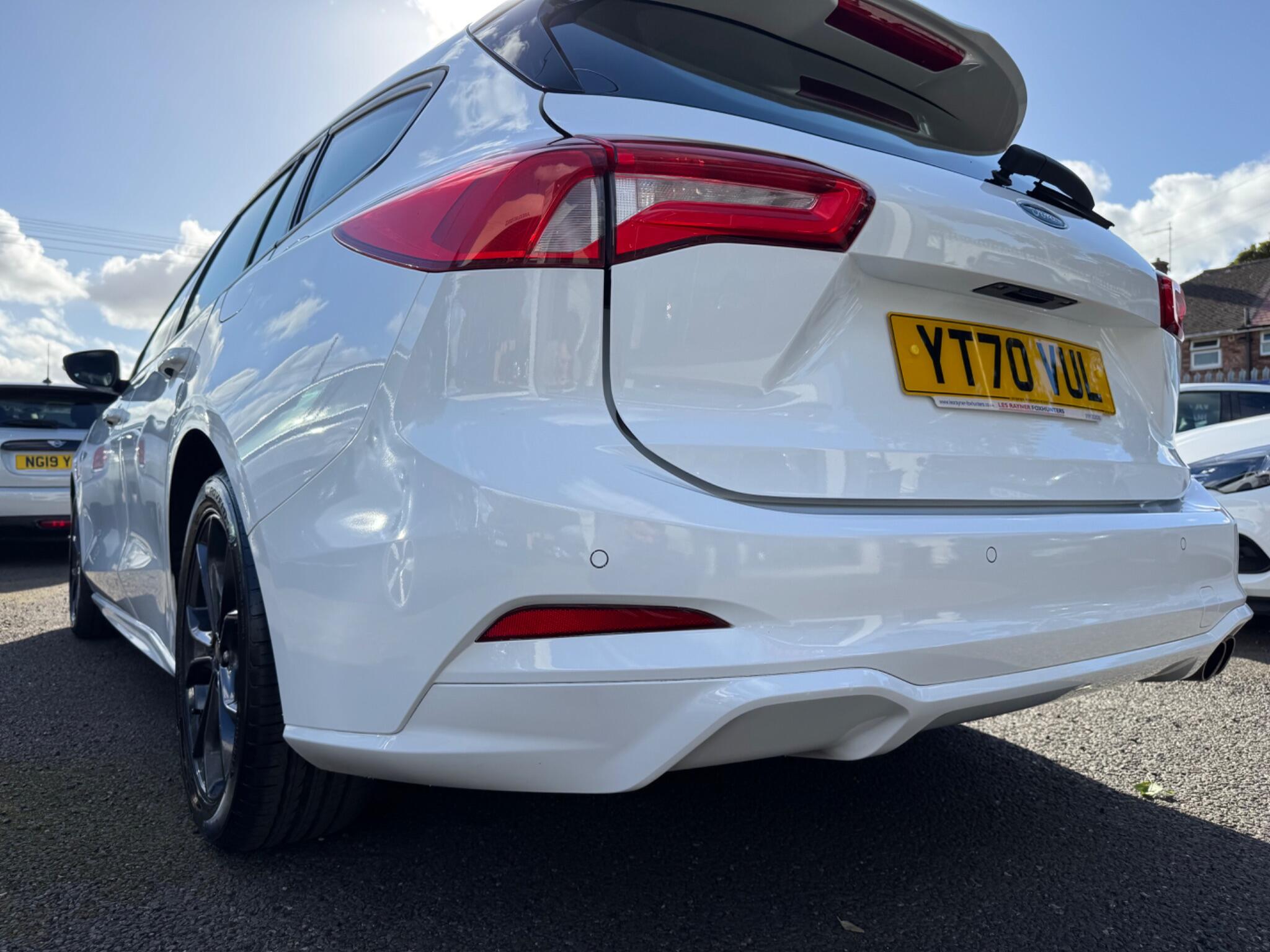 Ford Focus view 17