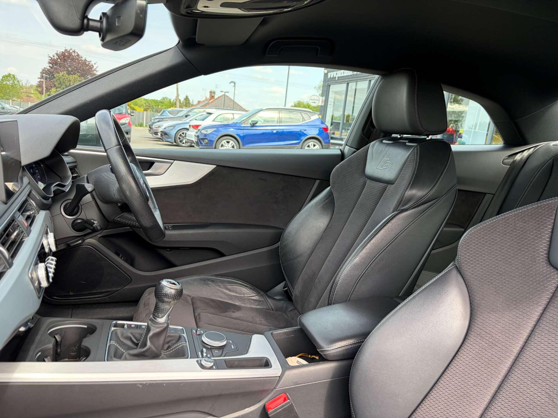 Audi A5 view 18