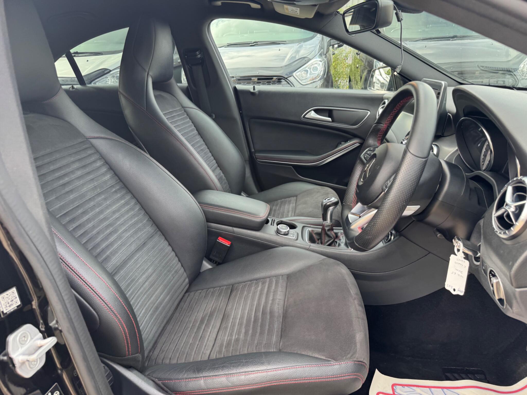 Mercedes-Benz Cla view 15