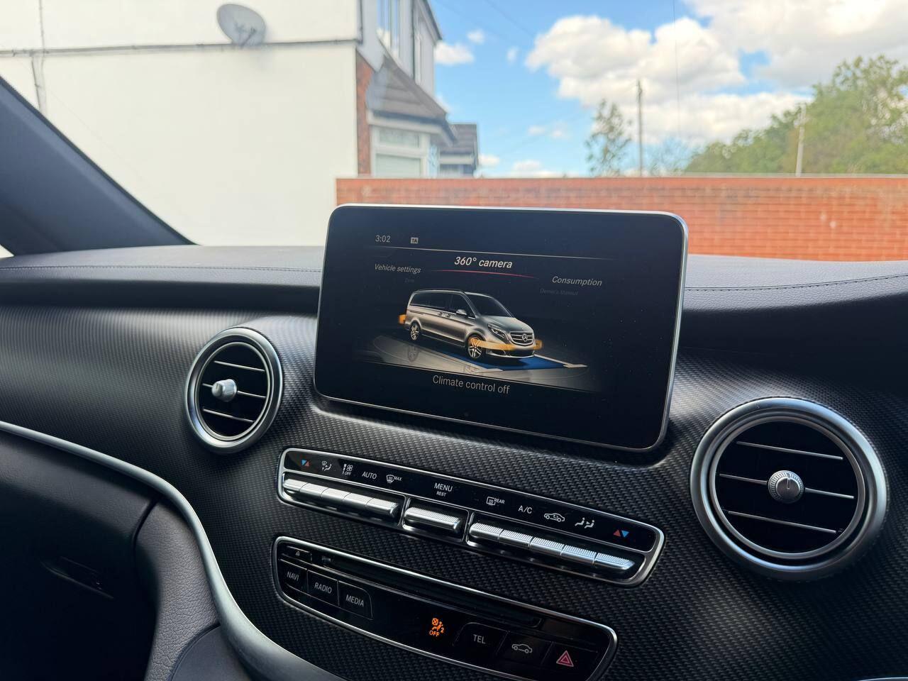 Mercedes-Benz V-Class view 44