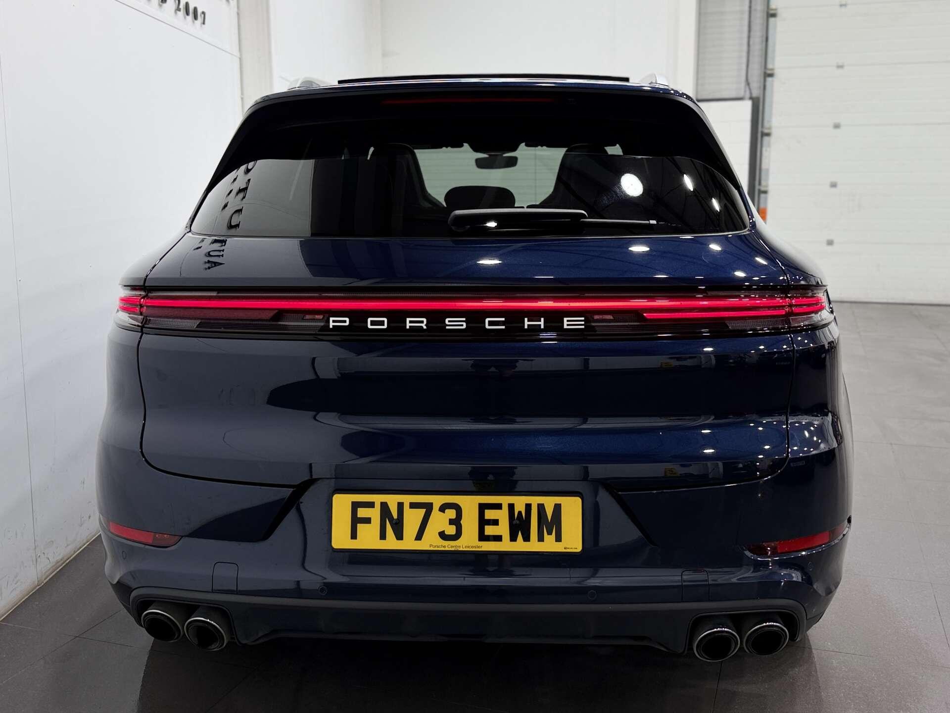 Porsche Cayenne view 7