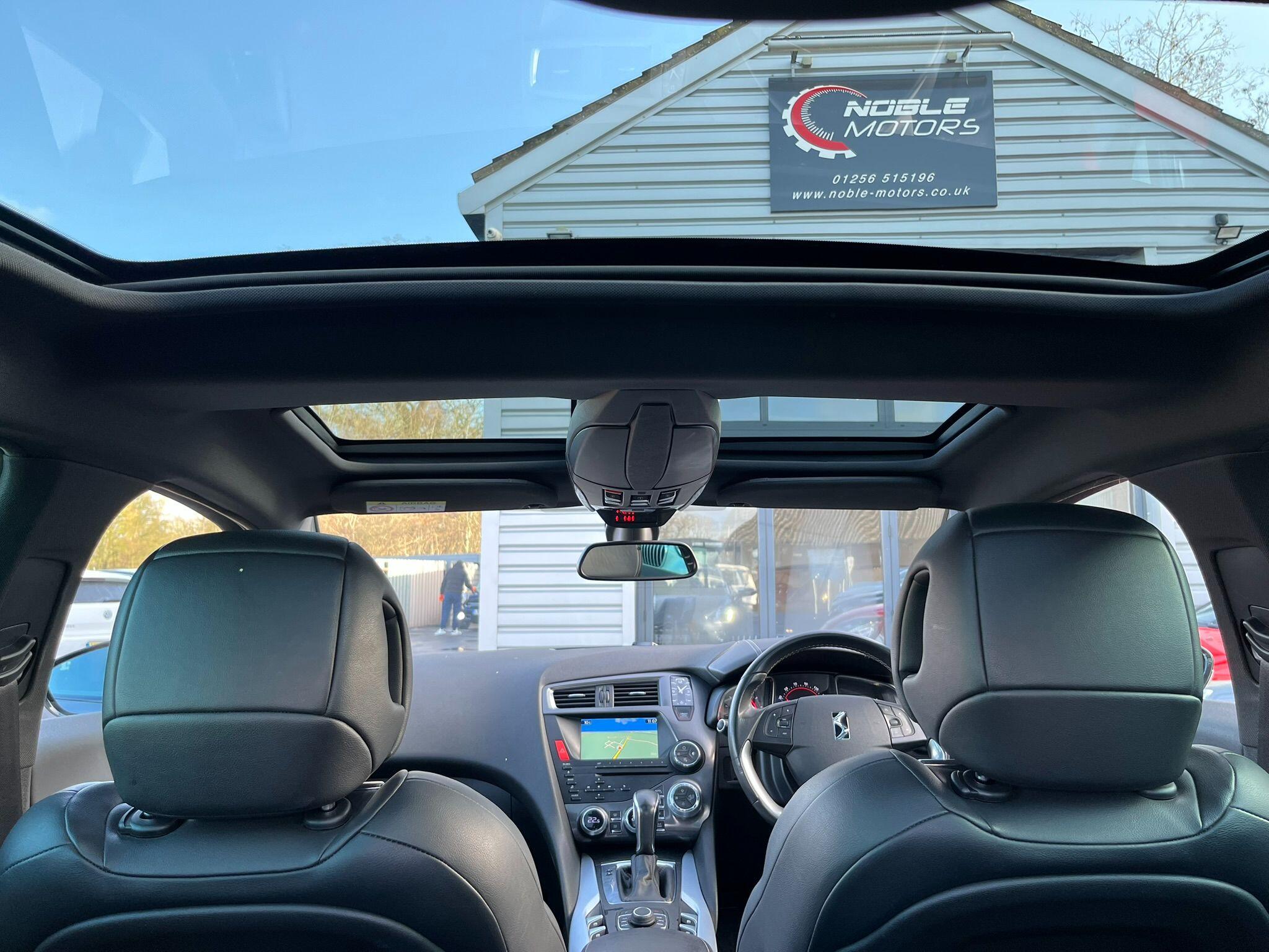 Citroen DS5 view 15