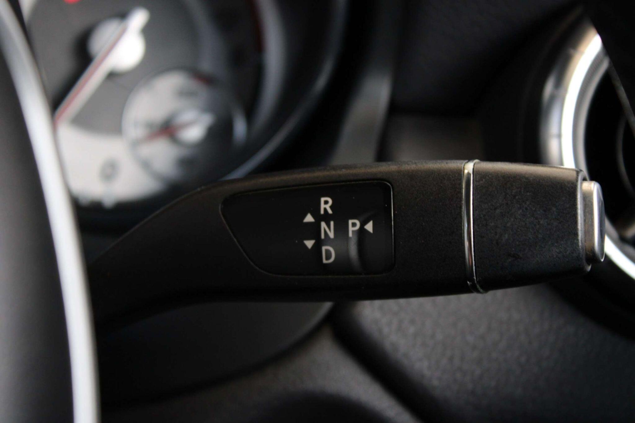 Mercedes-Benz Cla view 17