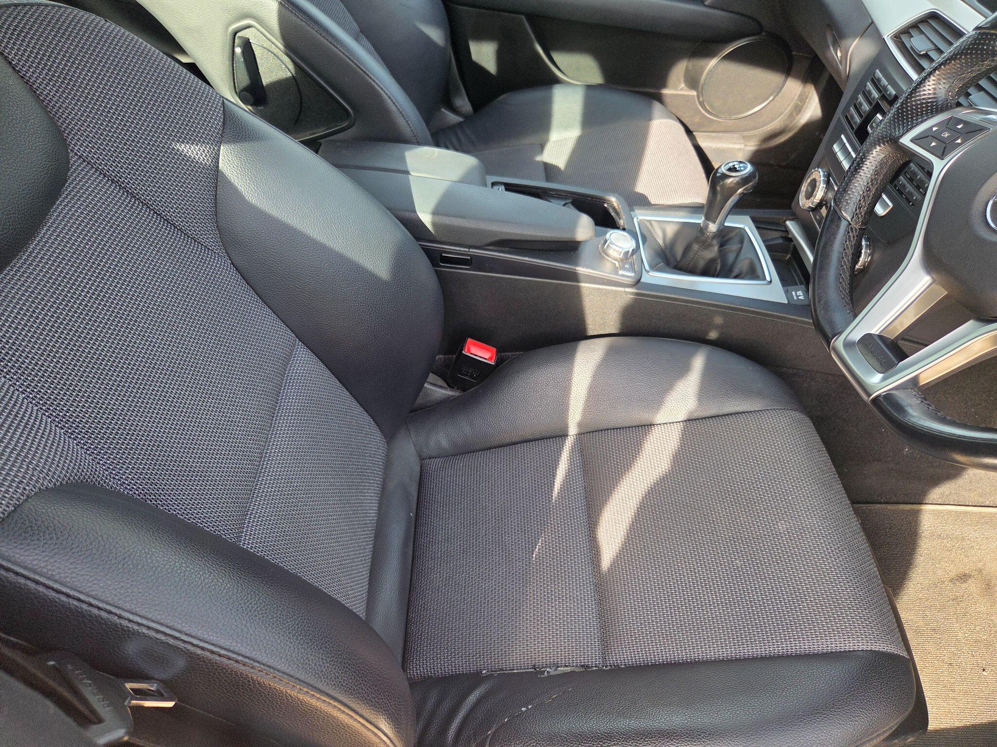 Mercedes-Benz C-Class view 20